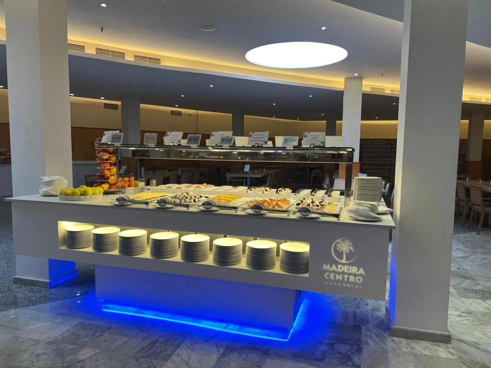 Restaurant/places to eat in Hotel Madeira Centro