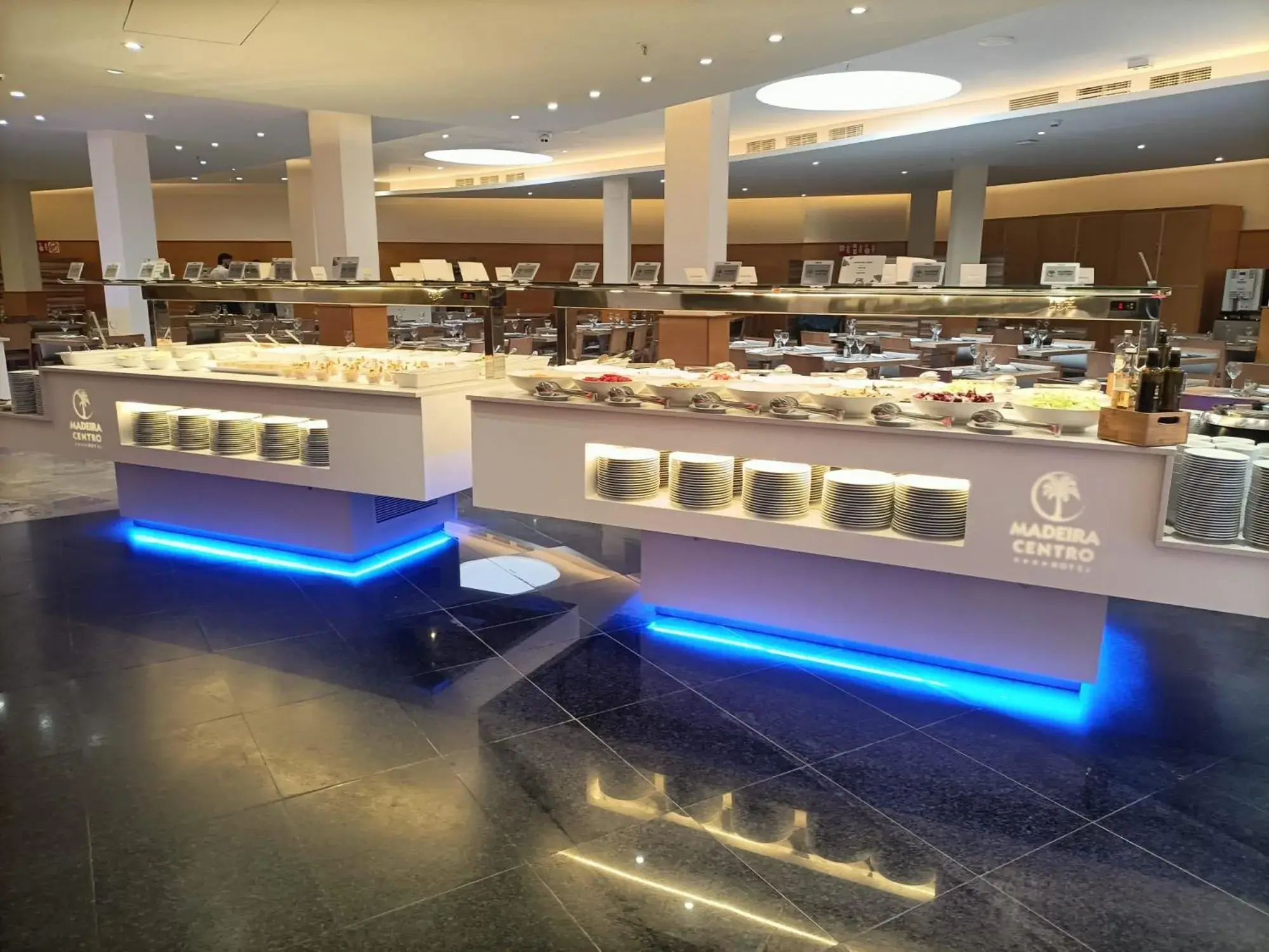 Restaurant/places to eat in Hotel Madeira Centro Restaurant/places to eat in Hotel Madeira Centro