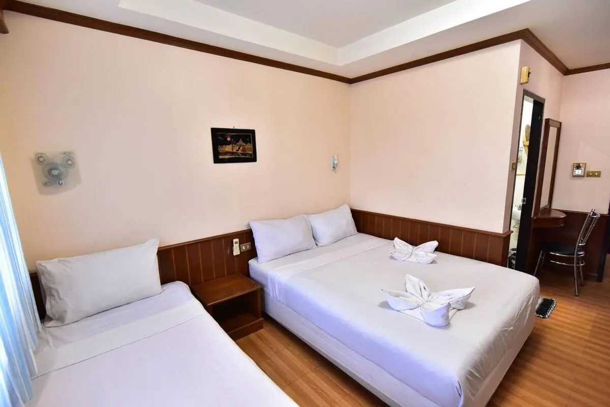 Bedroom, Bed in Krabi Grand Hotel