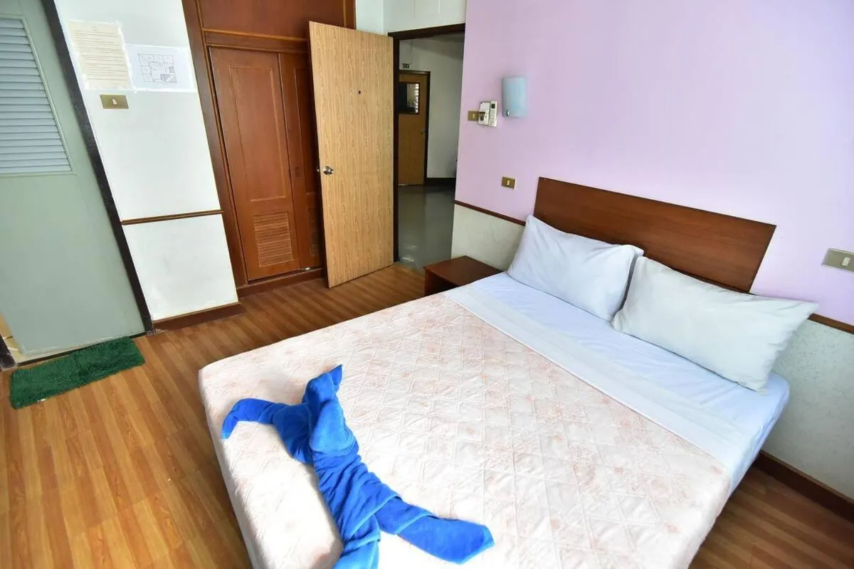 Bed in Krabi Grand Hotel