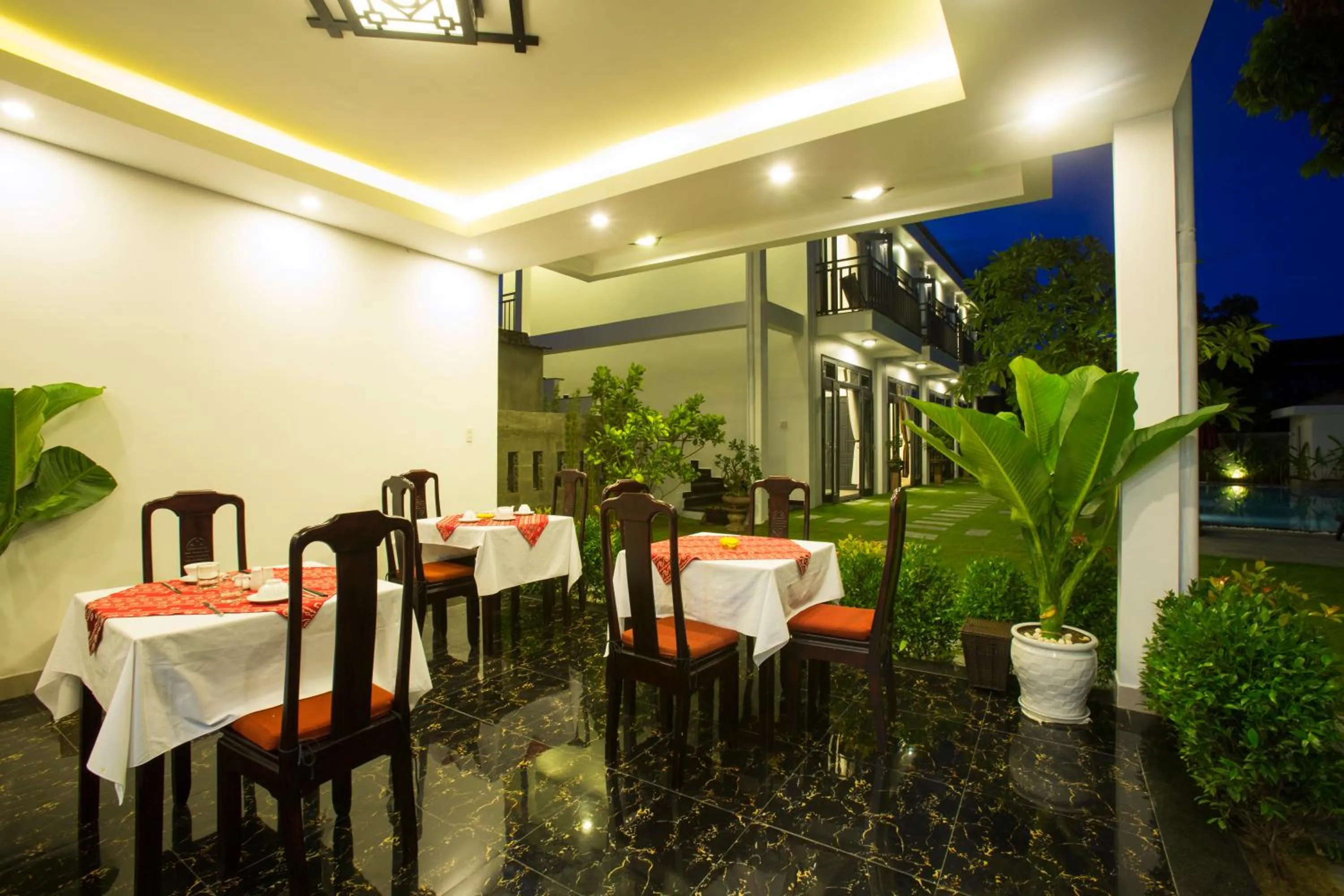 Restaurant/places to eat in Hoi An Hideaway Villa