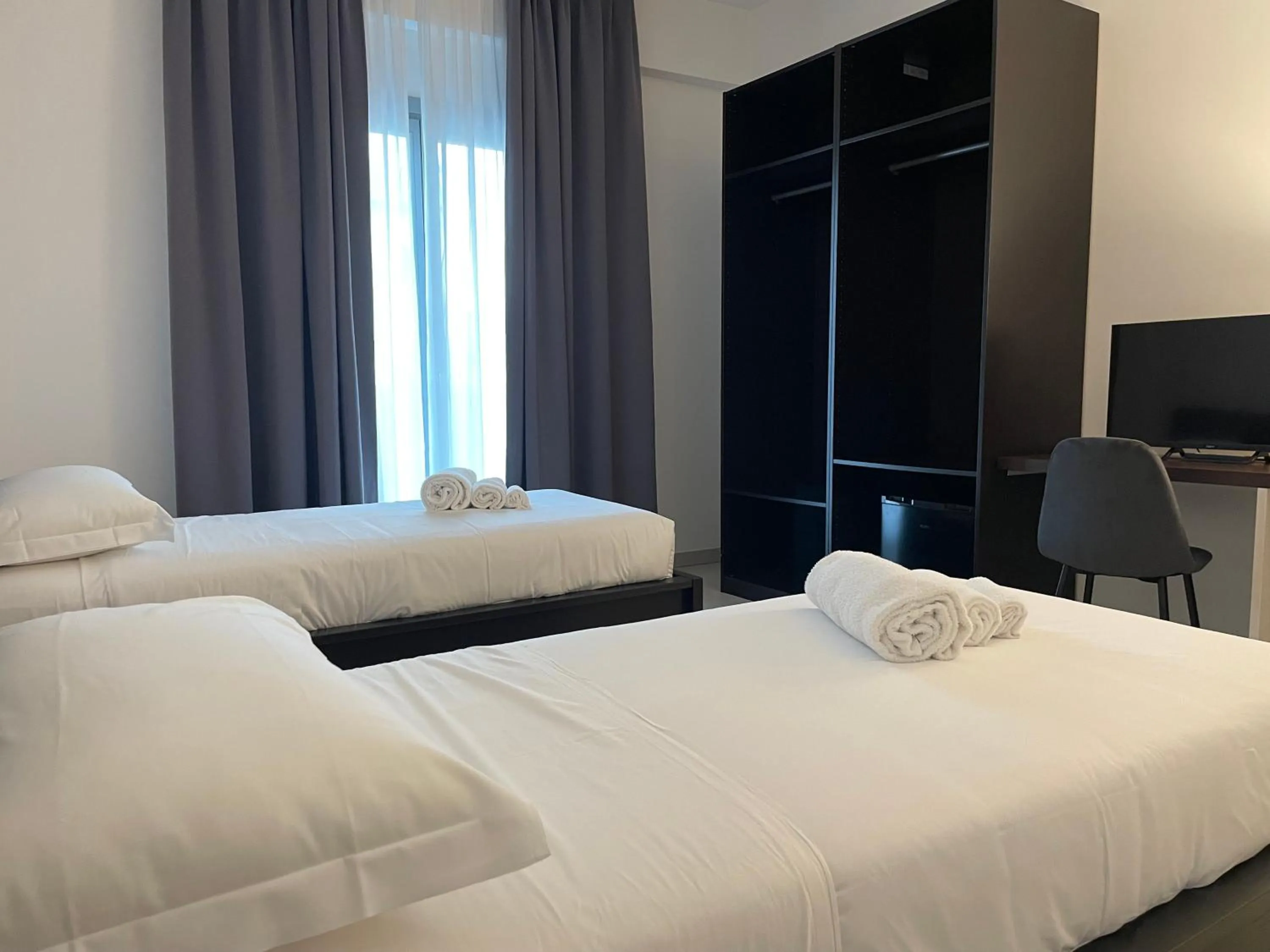 Bedroom, Bed in Maestrale Resort Hotel - Grosseto
