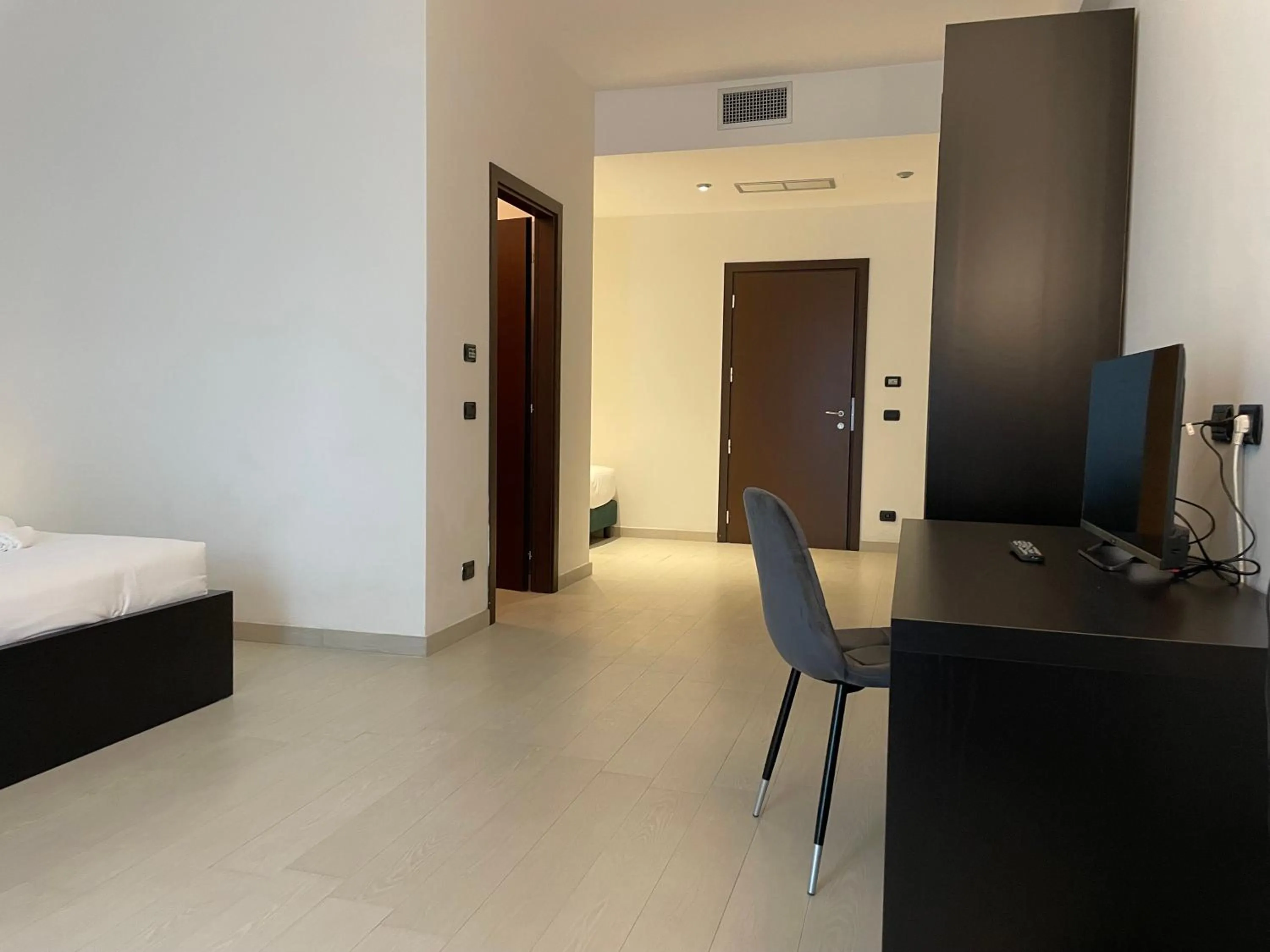 Bedroom, Bed in Maestrale Resort Hotel - Grosseto