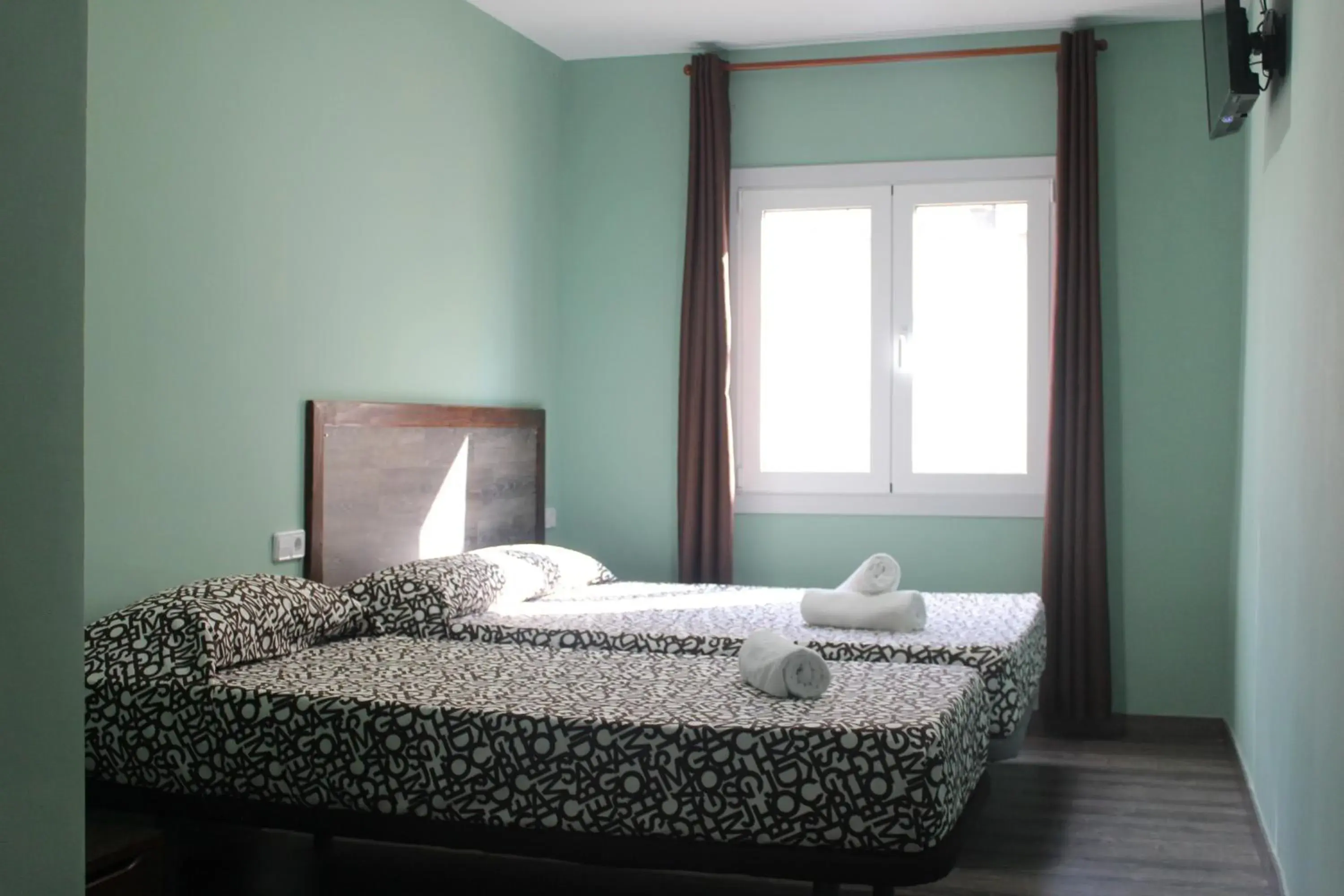 Triple Room in L'Hostalet d'Arenys de Mar Triple Room in L'Hostalet d'Arenys de Mar