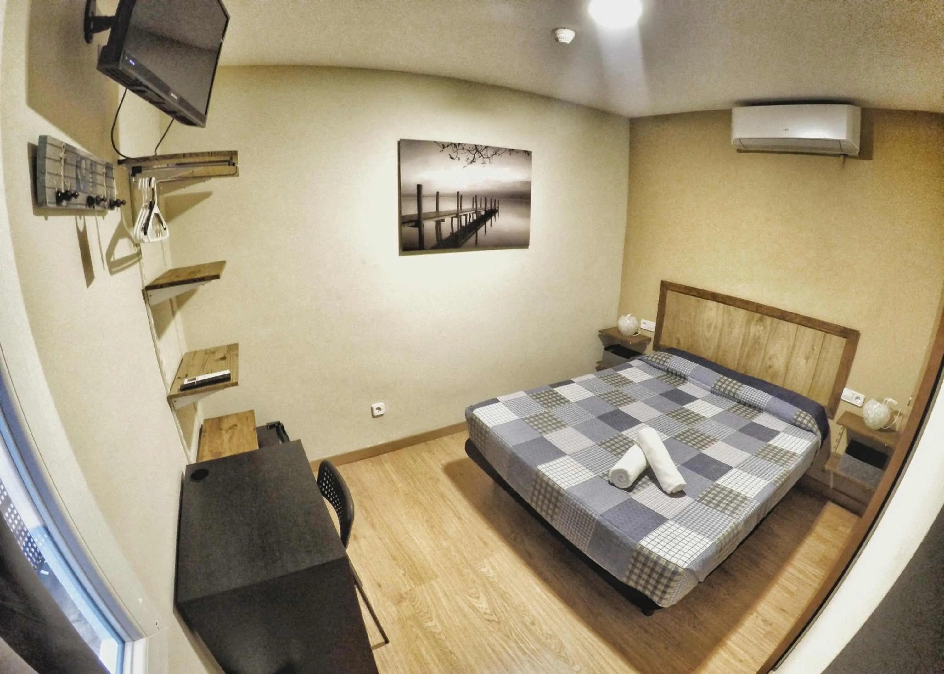 Photo of the whole room, Bed in L'Hostalet d'Arenys de Mar