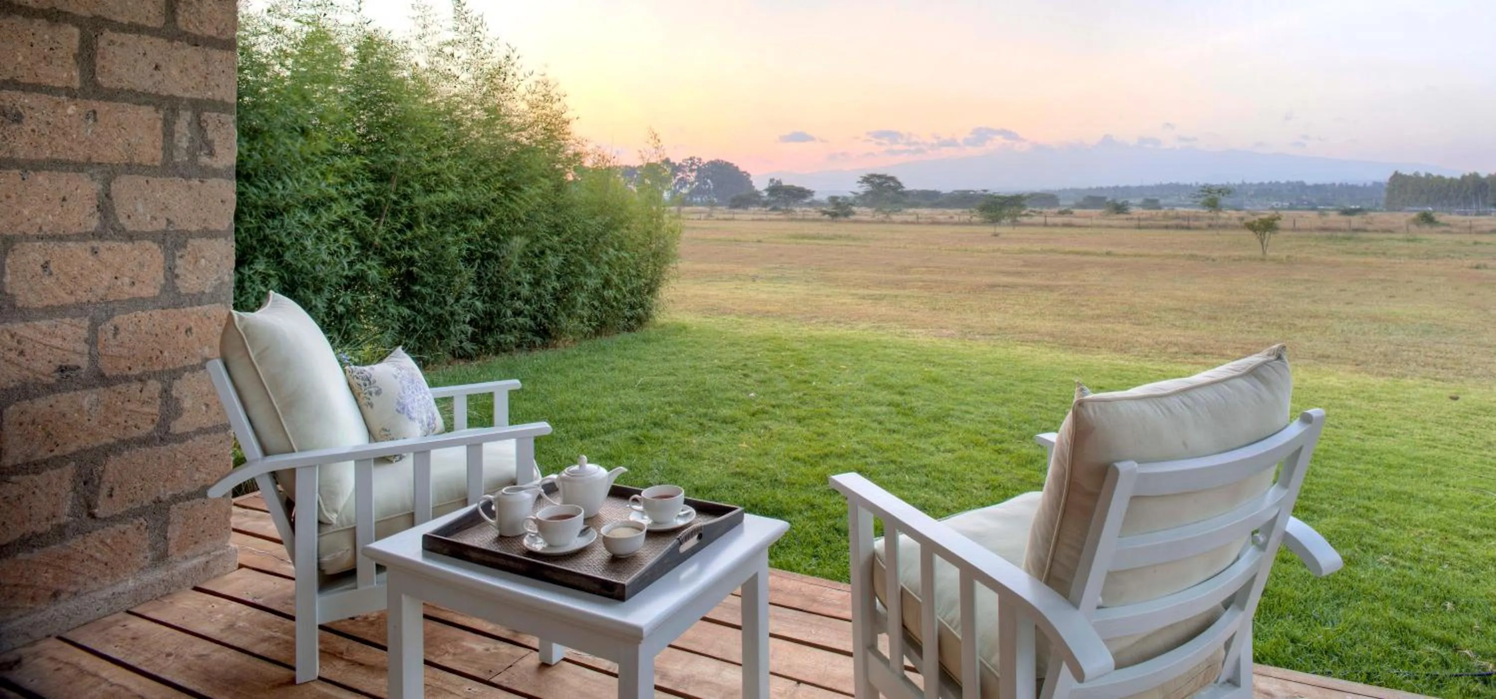 Patio in Soames Hotel & Jack' s Bar