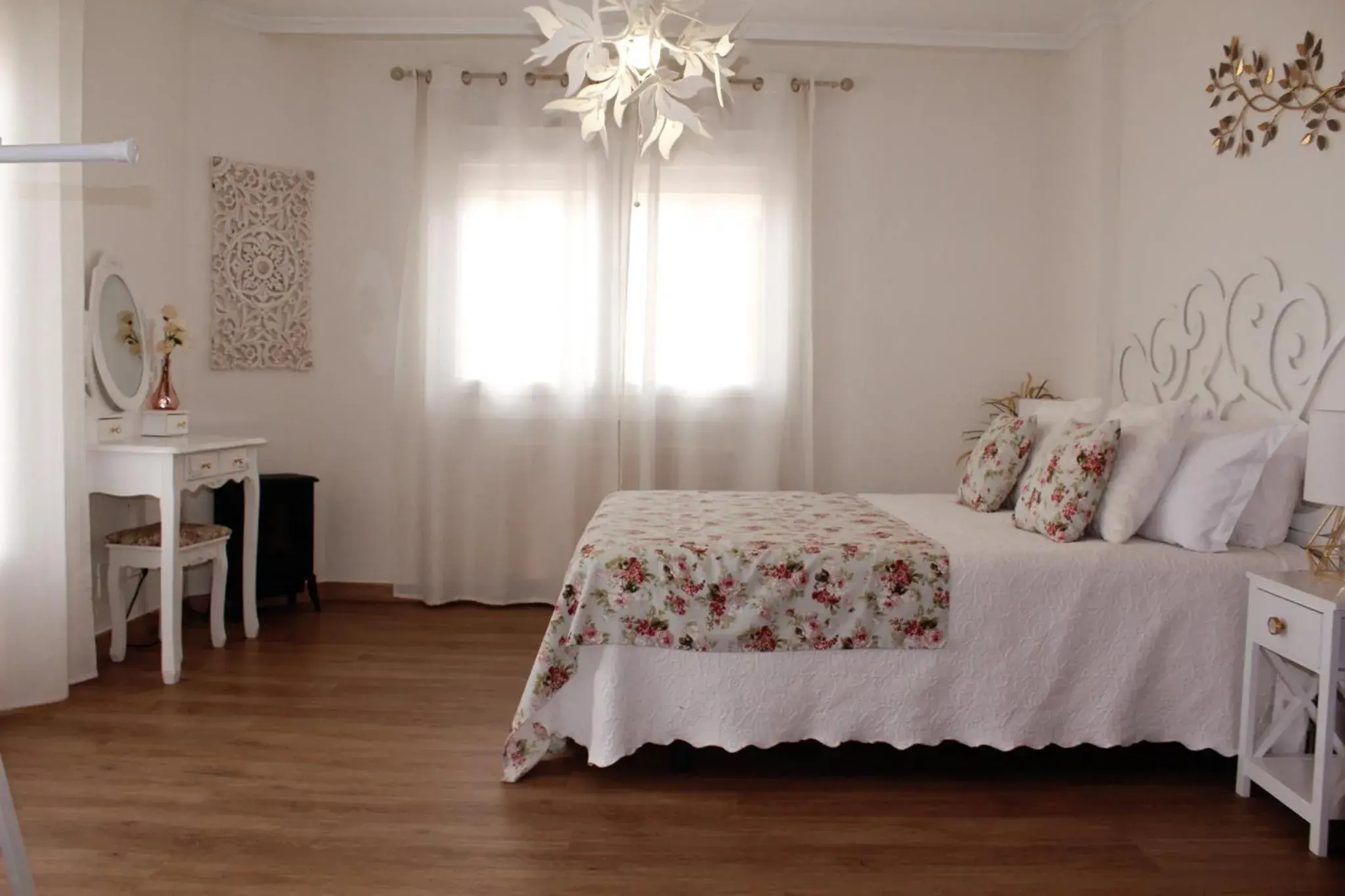 Three-Bedroom Apartment in Apartamentos Oncemolinos con desayuno Three-Bedroom Apartment in Apartamentos Oncemolinos con desayuno
