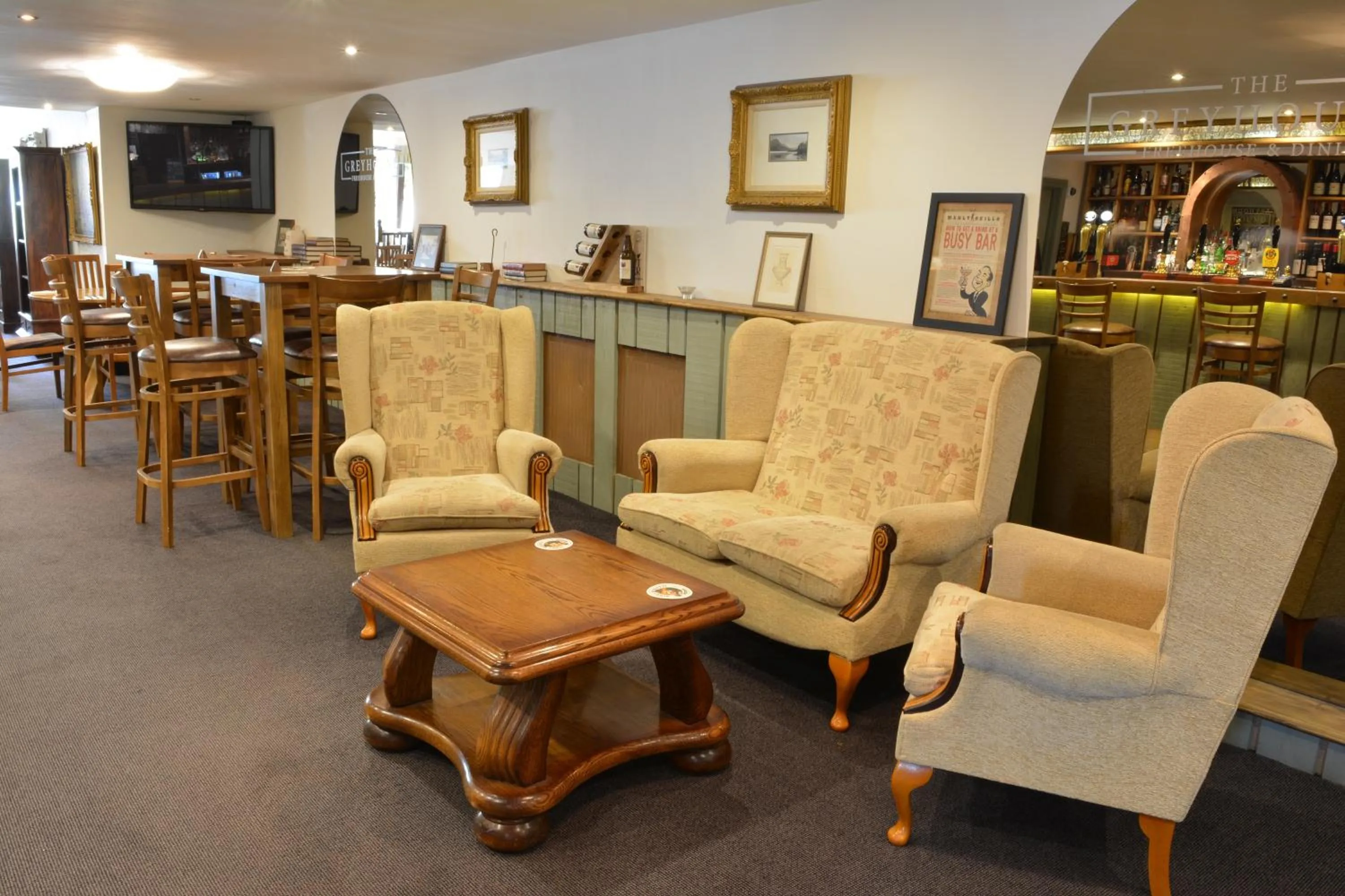 Lounge or bar in Greyhound Inn