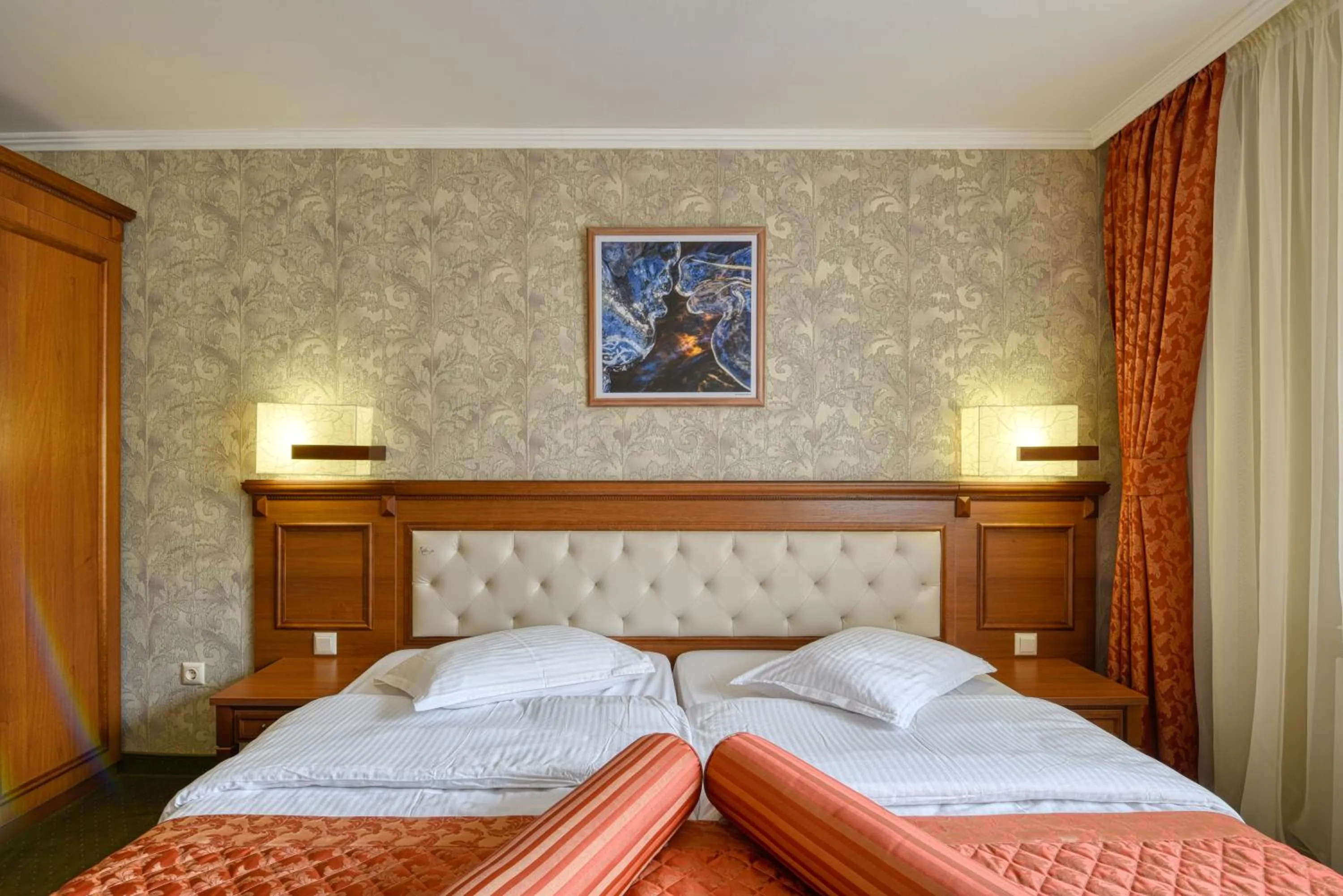 Bed in Hotel Edelweiss