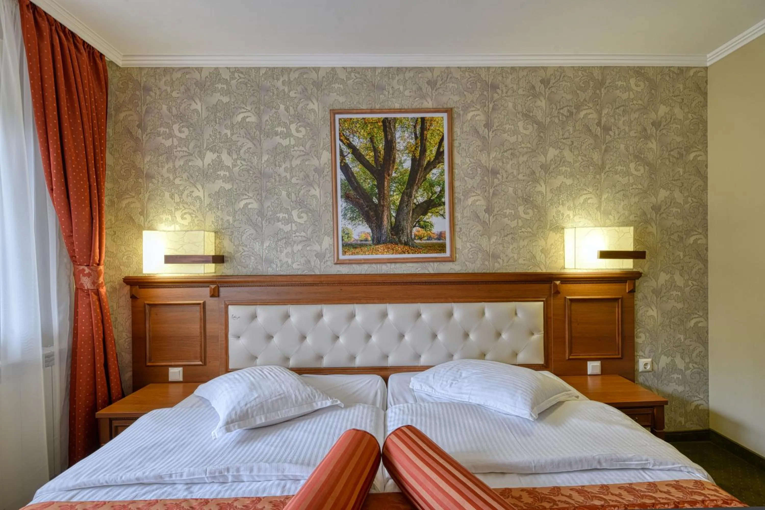 Bed in Hotel Edelweiss