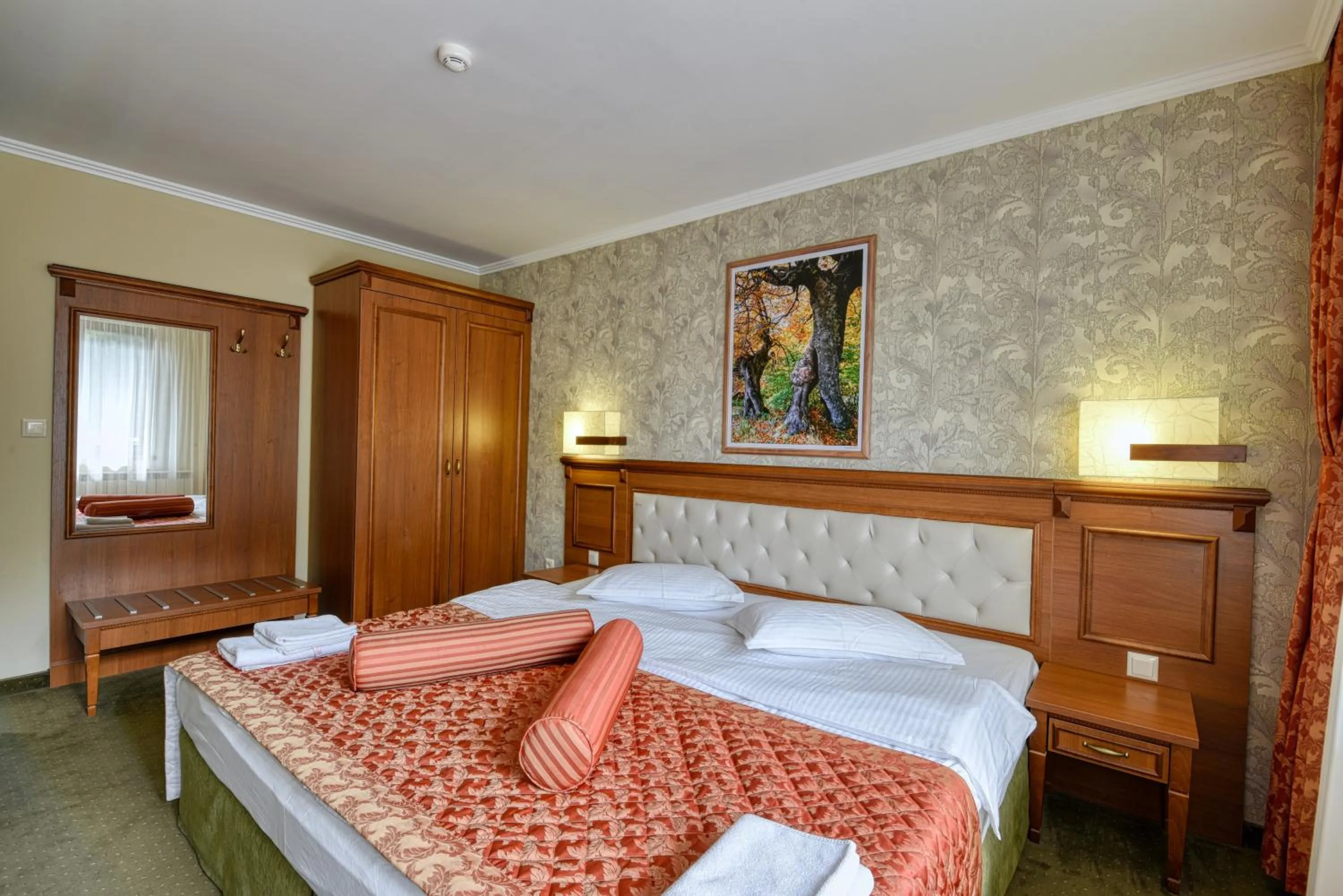 Bed in Hotel Edelweiss