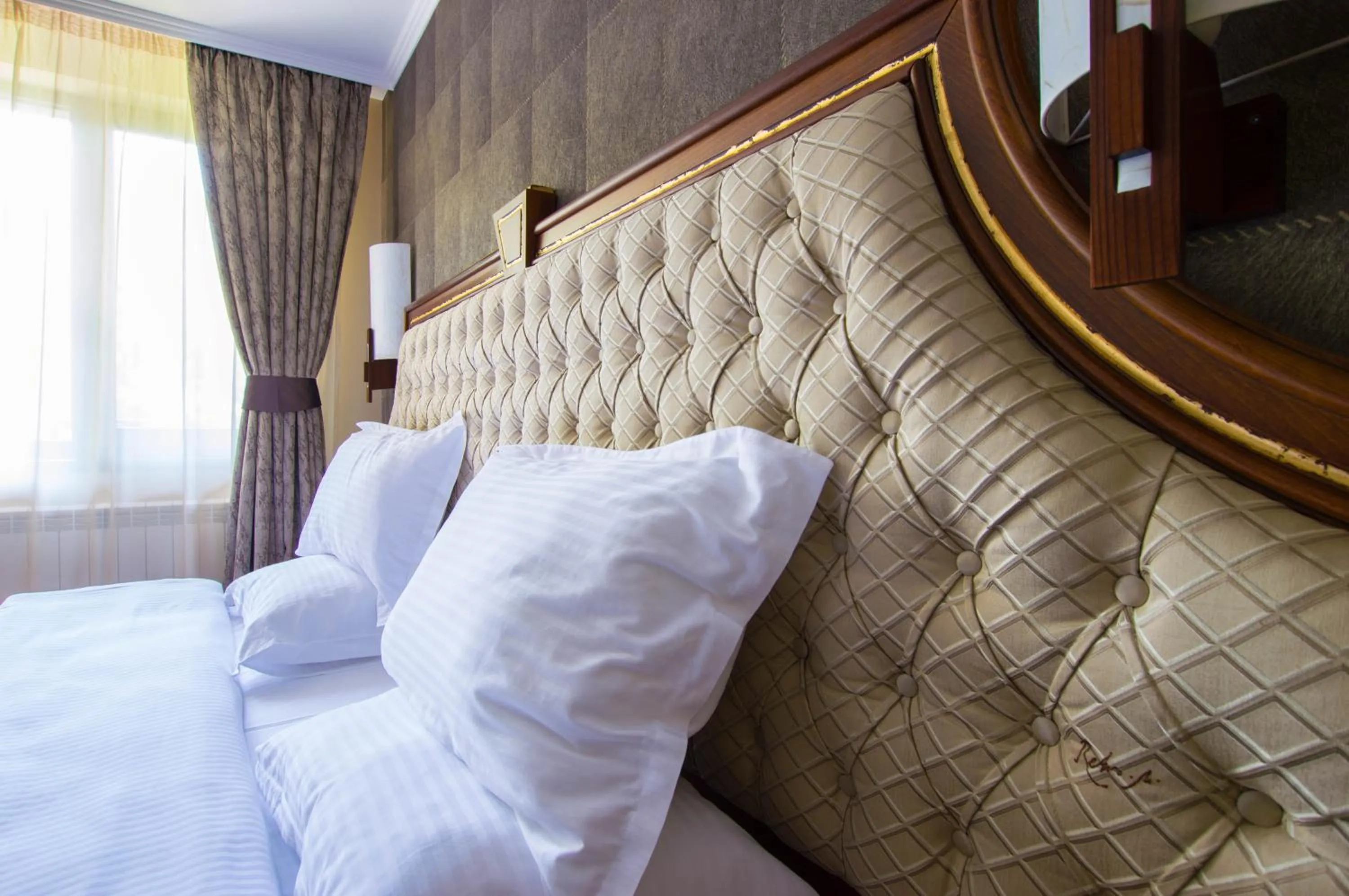 Bed in Hotel Edelweiss