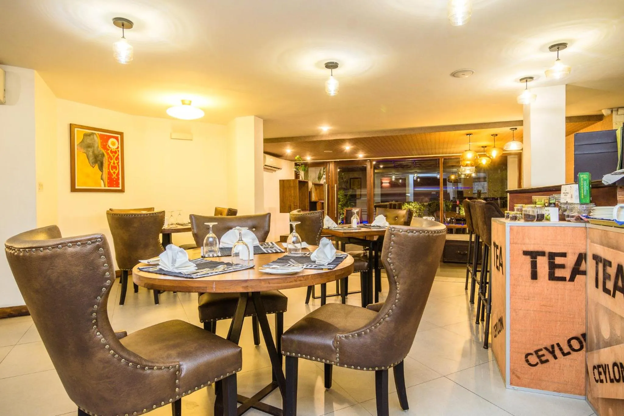 Restaurant/places to eat in Viyana Boutique Hotel