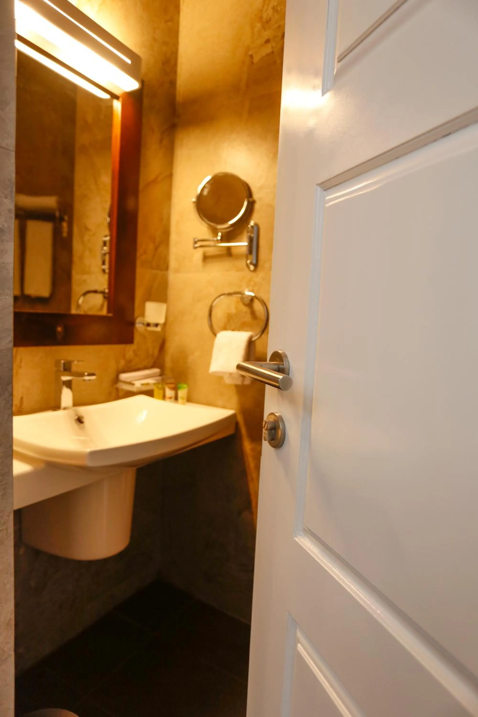 Bathroom in Viyana Boutique Hotel