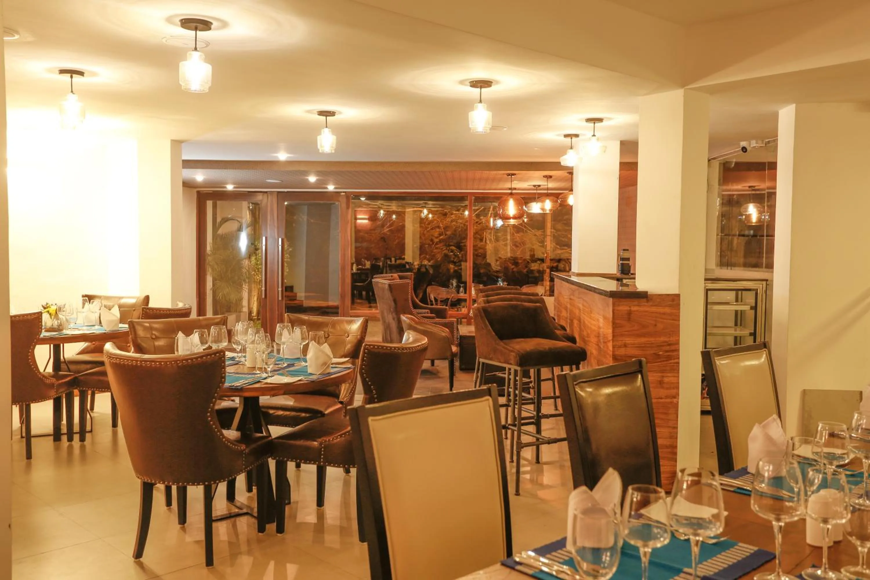 Restaurant/places to eat in Viyana Boutique Hotel