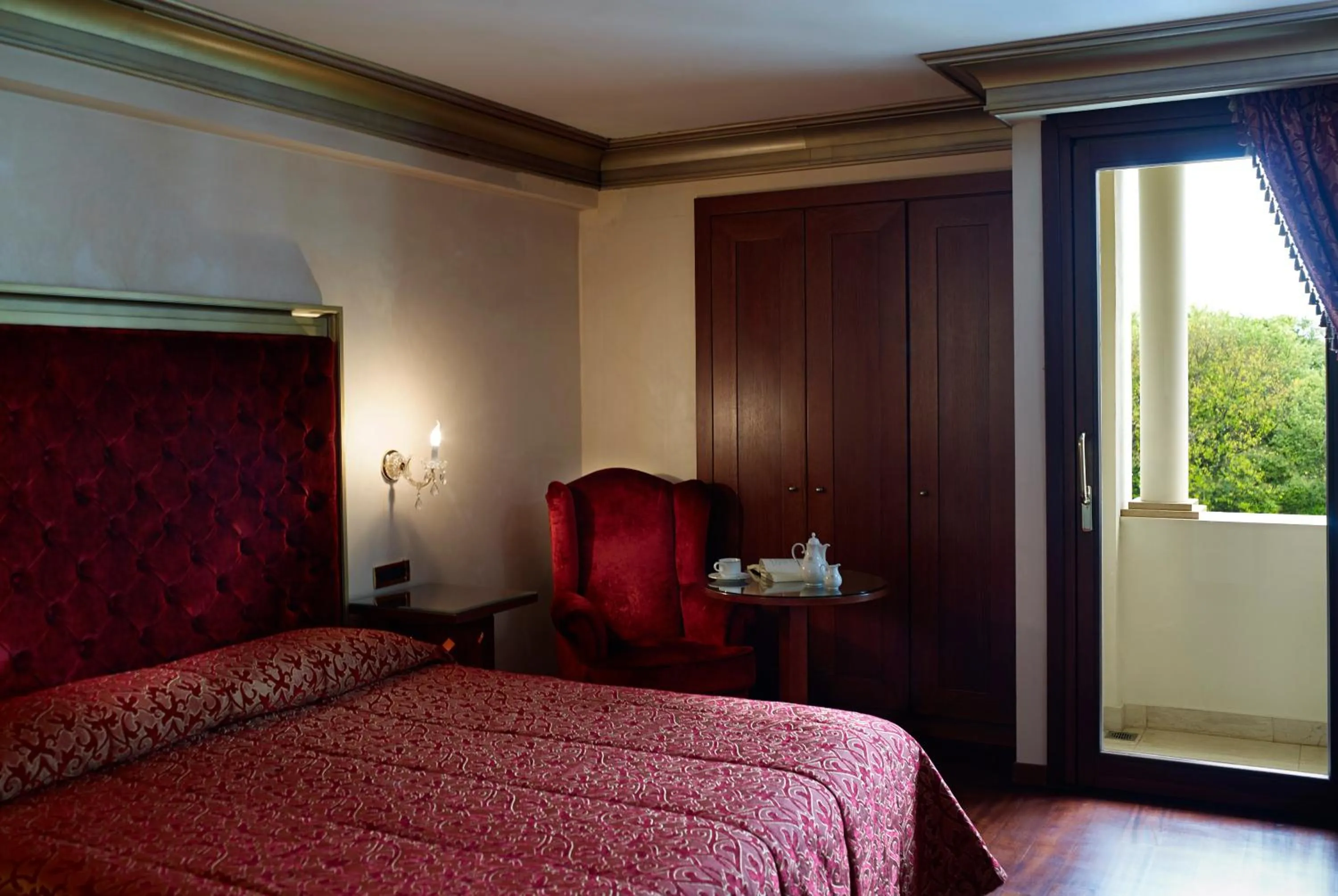 Bedroom, Bed in Grand Serai Congress and Spa