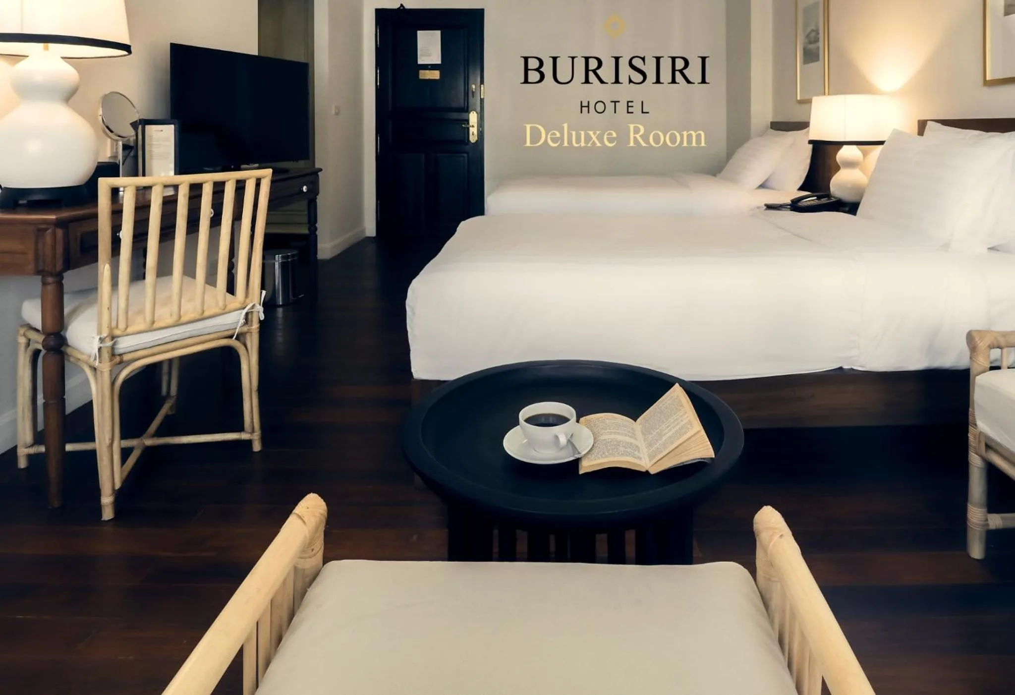 Photo of the whole room, Bed in Buri Siri Boutique Hotel