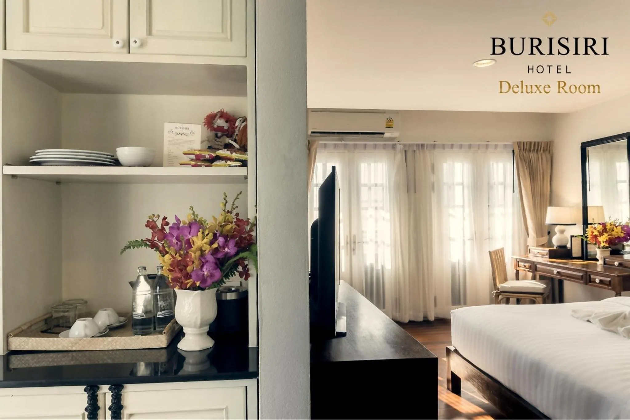 Photo of the whole room, Bed in Buri Siri Boutique Hotel