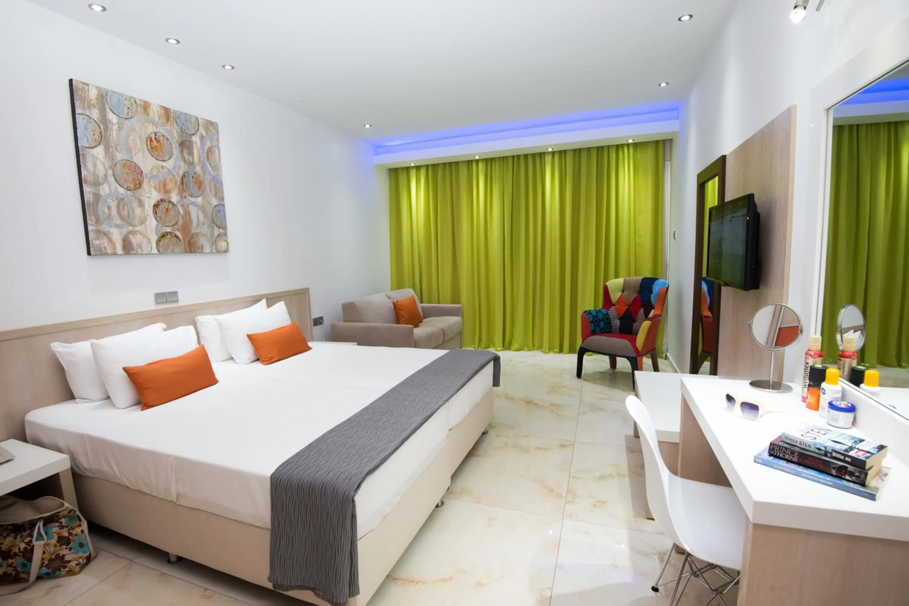 Photo of the whole room, Bed in Loutsiana Deluxe Apts