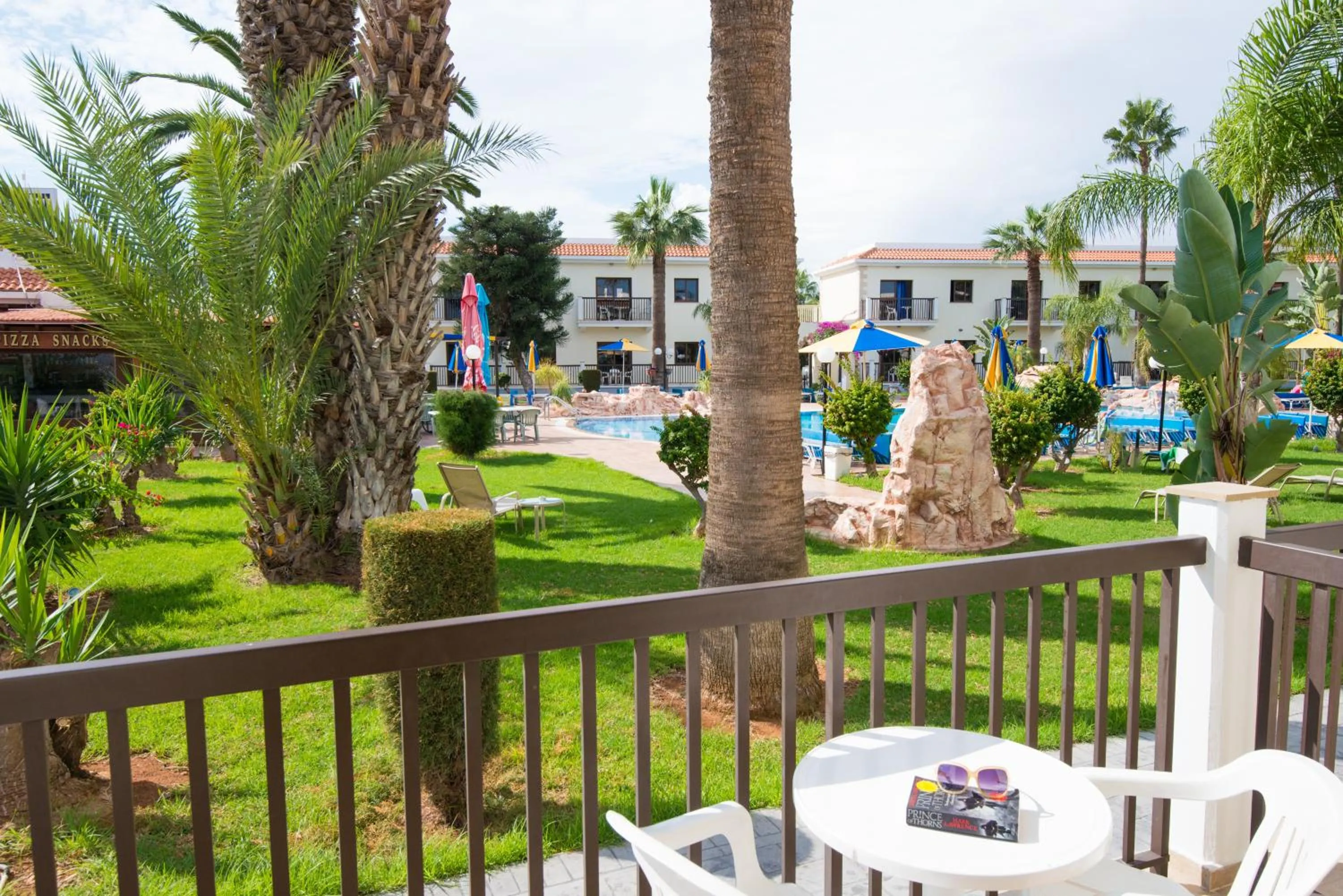 Patio in Loutsiana Deluxe Apts