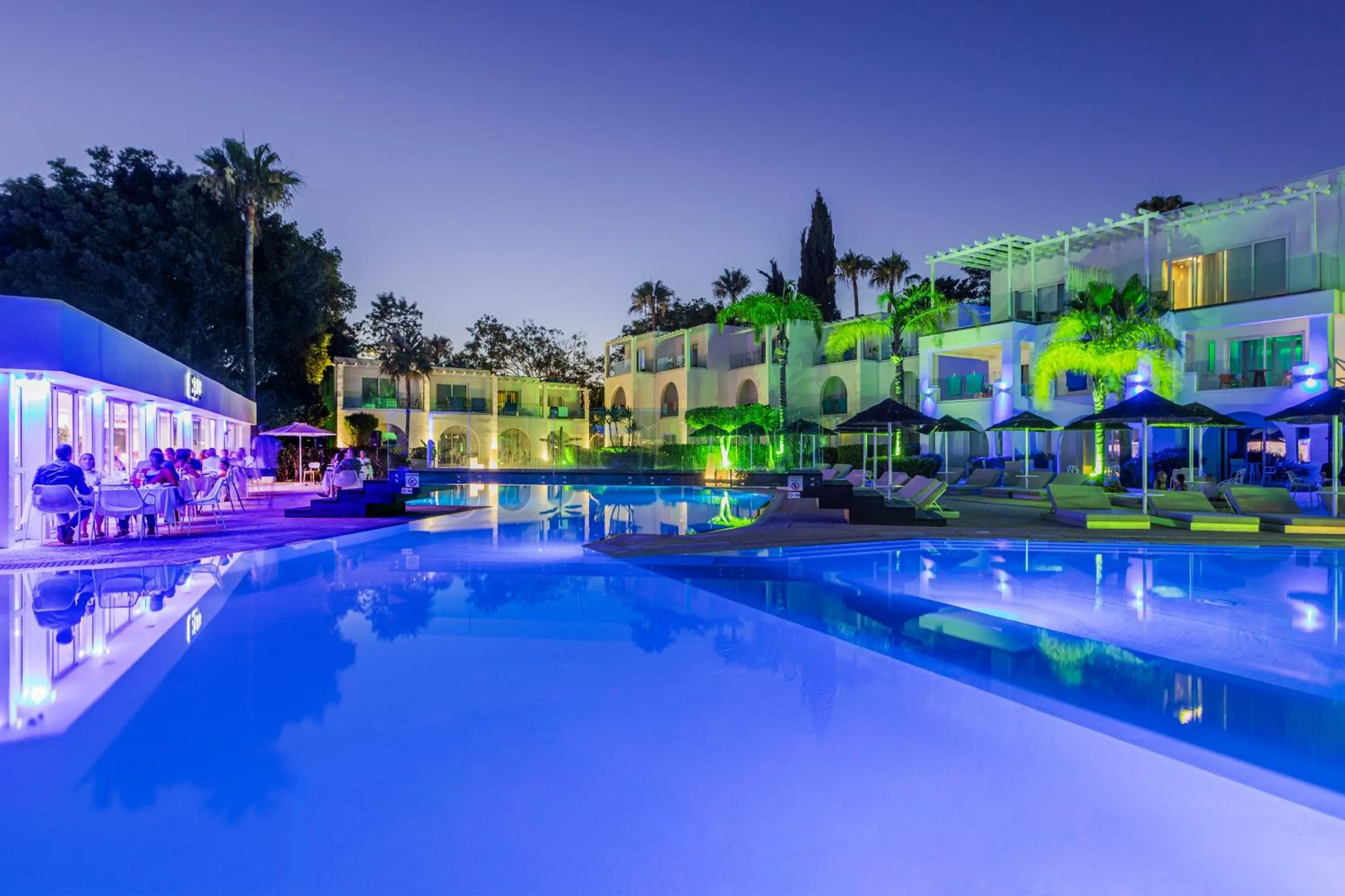 Night in So Nice Beach Resort