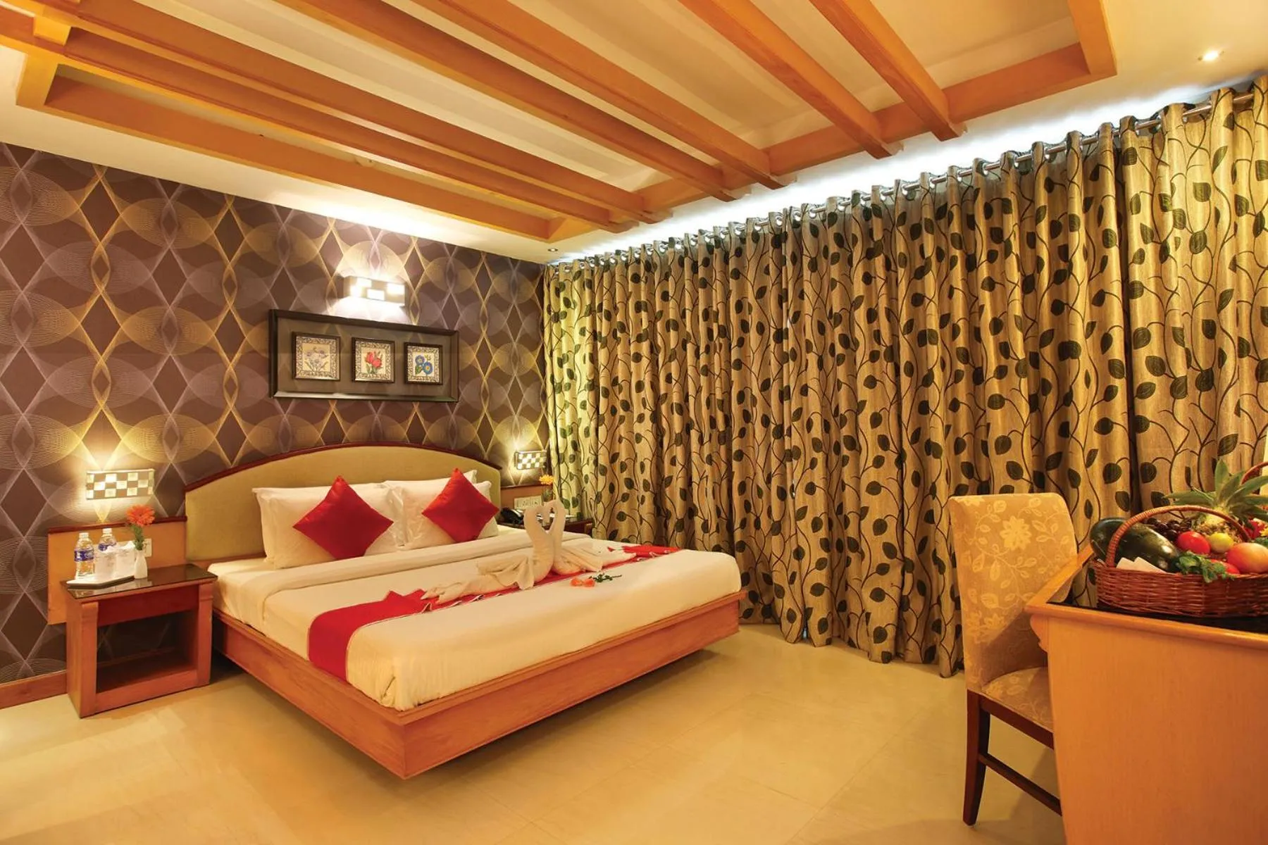 Bed in Hotel Park Residency, Kakkanad