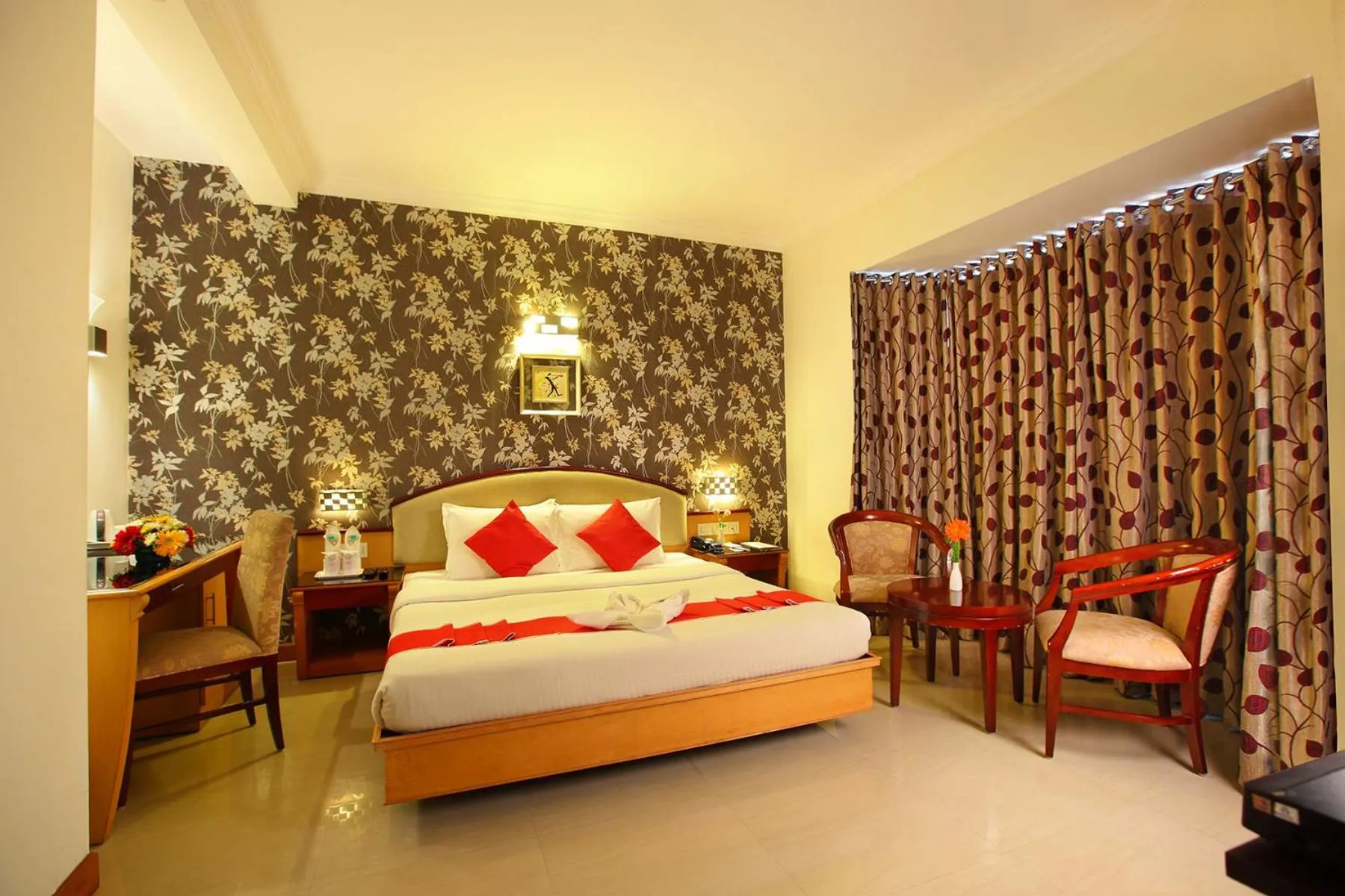 Bed in Hotel Park Residency, Kakkanad