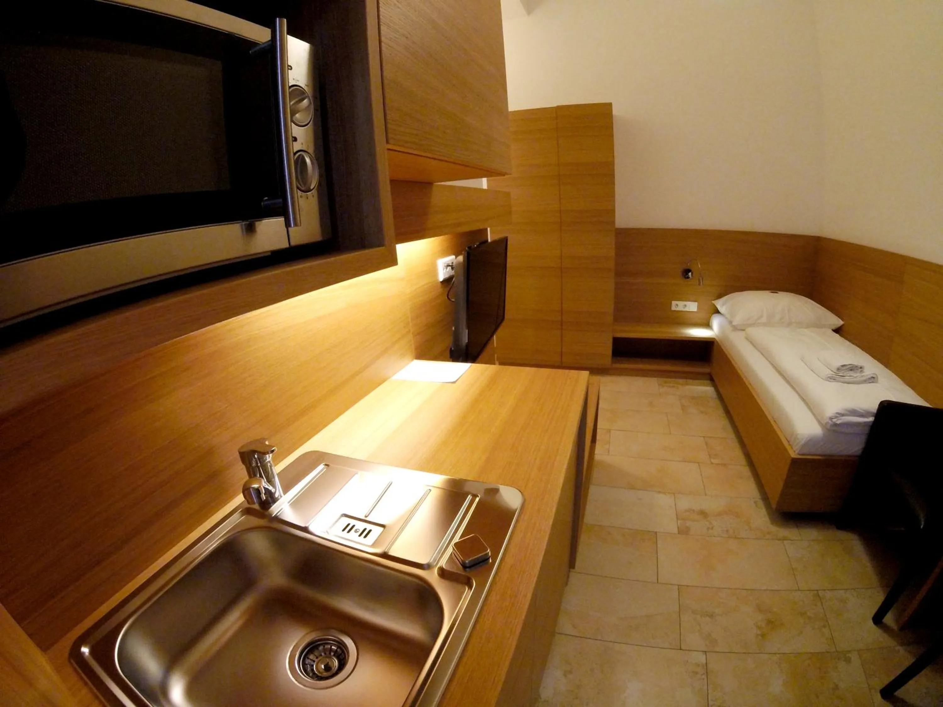 Photo of the whole room, Bed in Hotel Aton