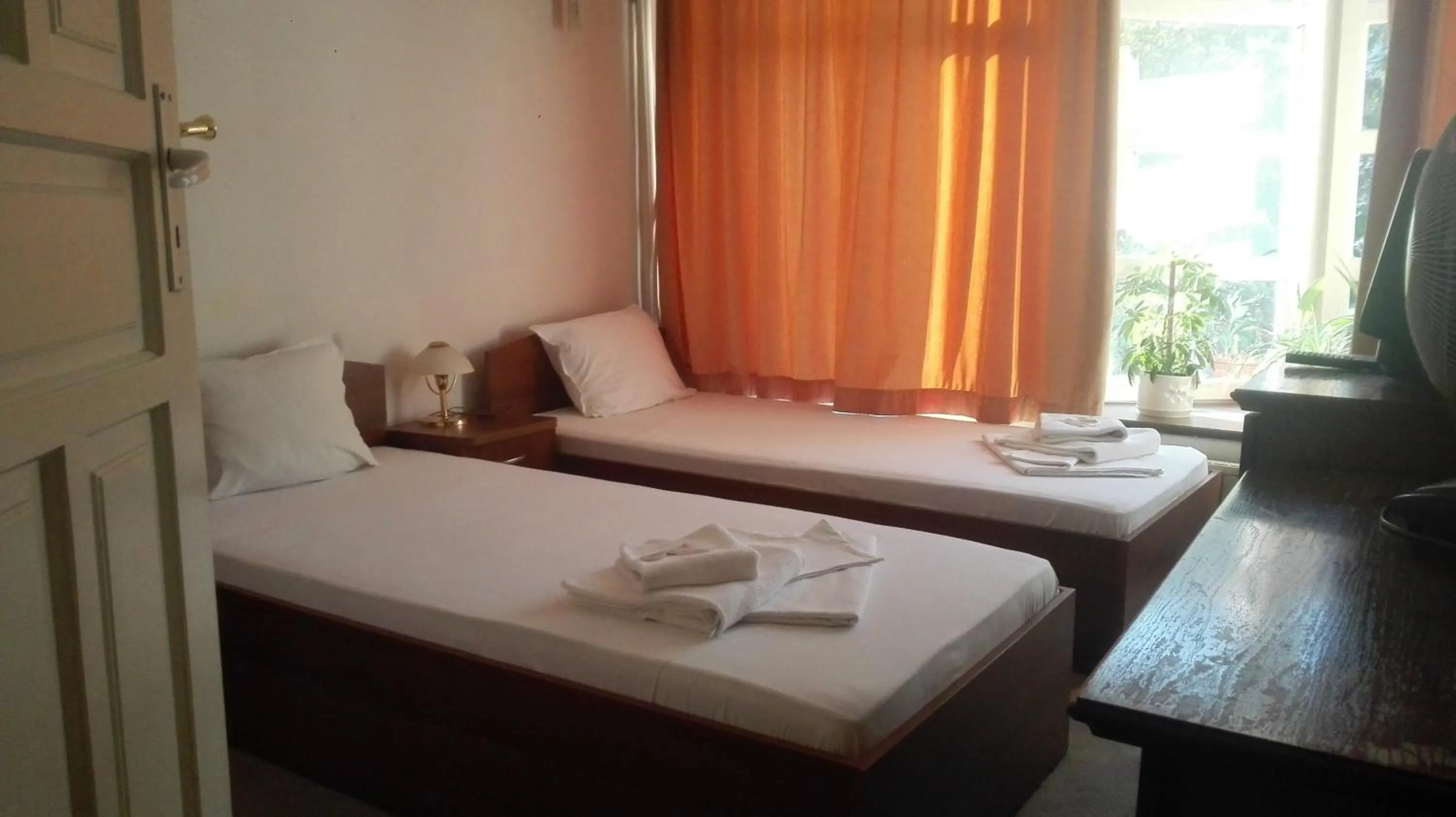 Bed in Family Hotel Rositsa
