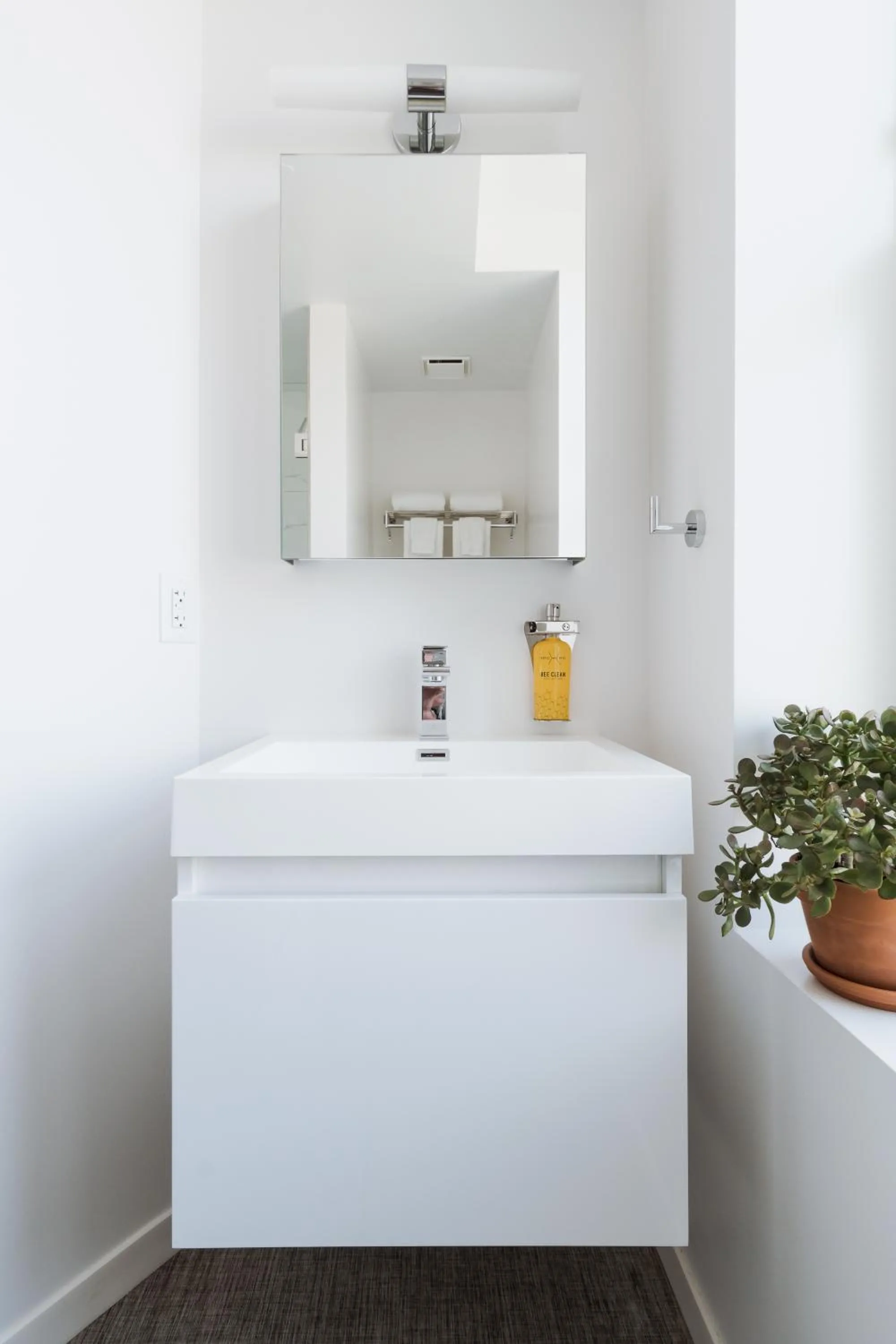 Bathroom in Hotel Hive