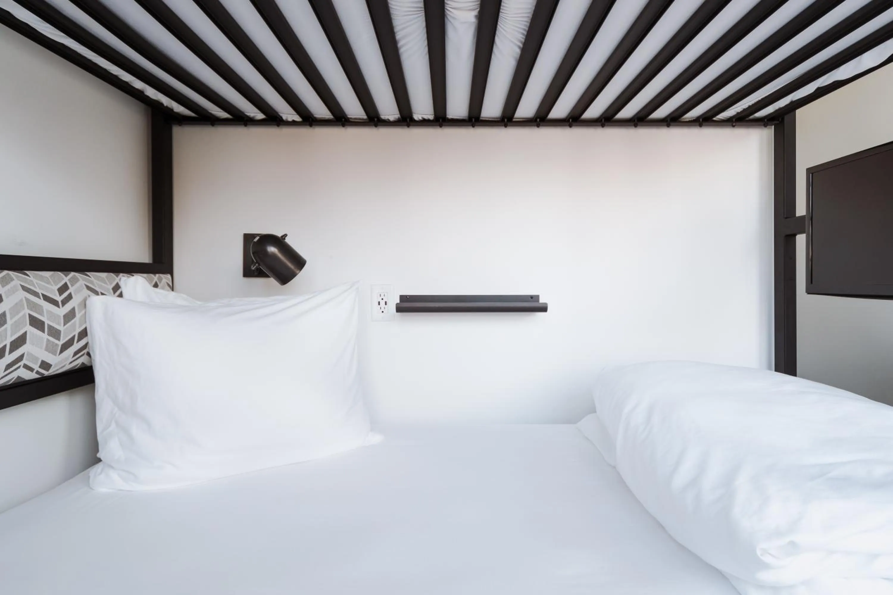 Bed in Hotel Hive