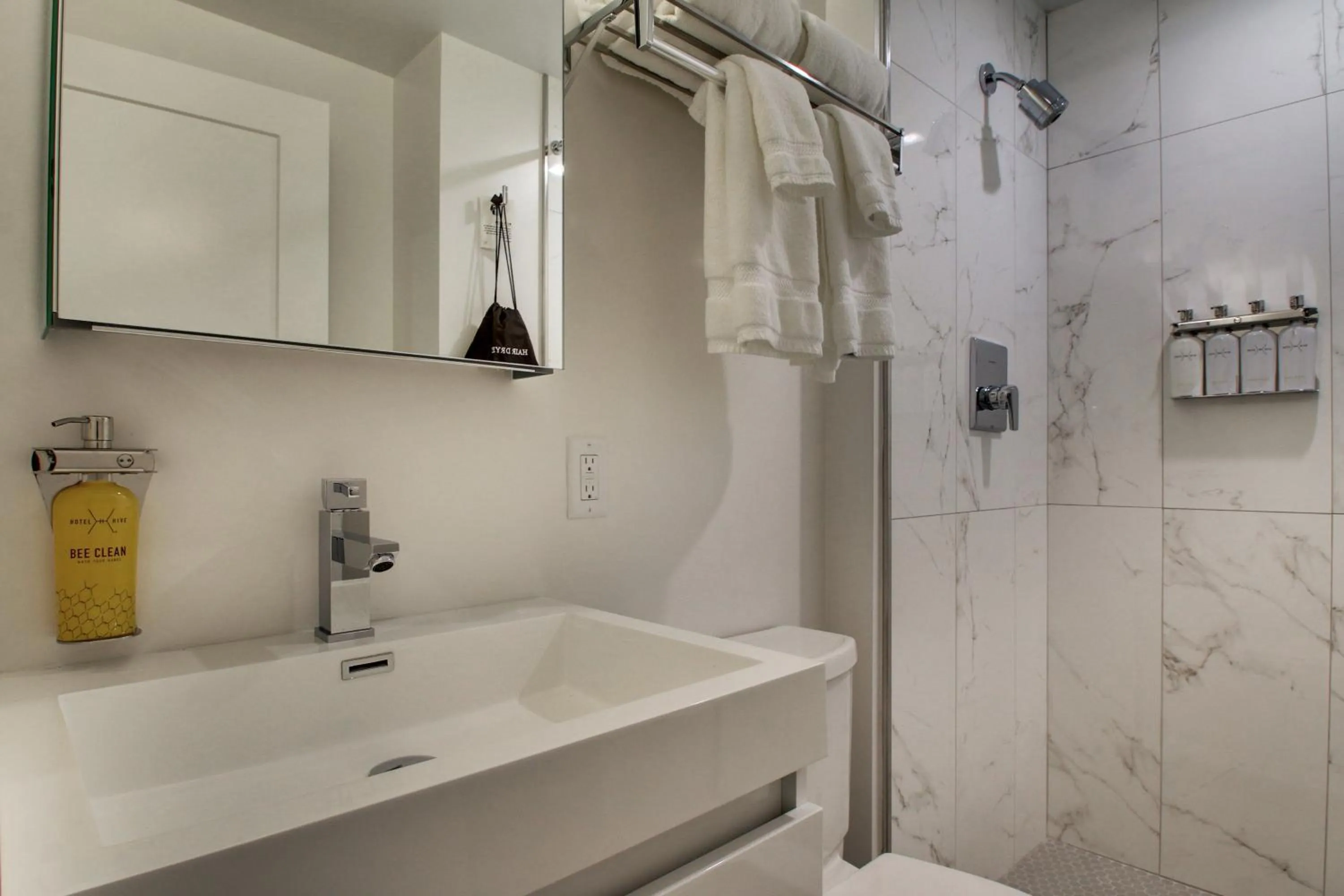 Shower in Hotel Hive