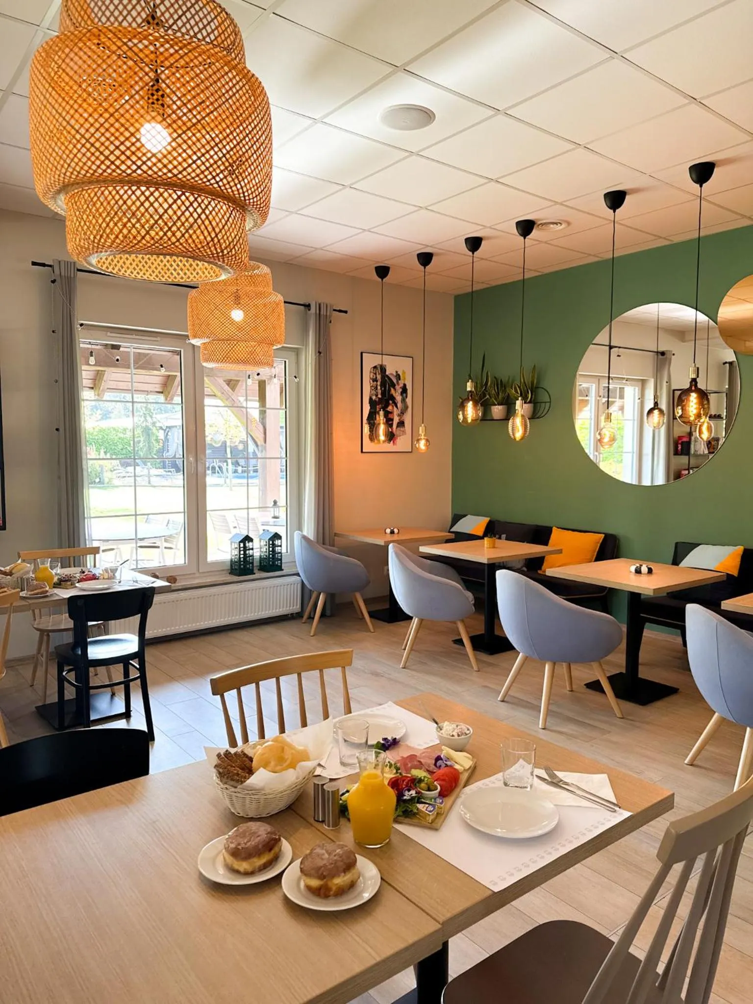 Dining area in Tulipanowy Gościniec