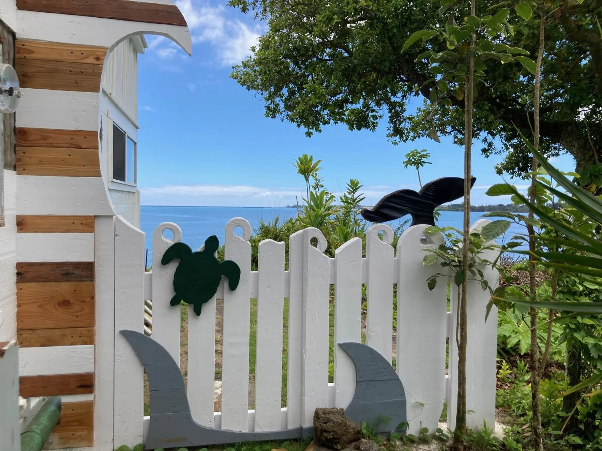 Sea view in Hilo Bay Oceanfront Bed and Breakfast