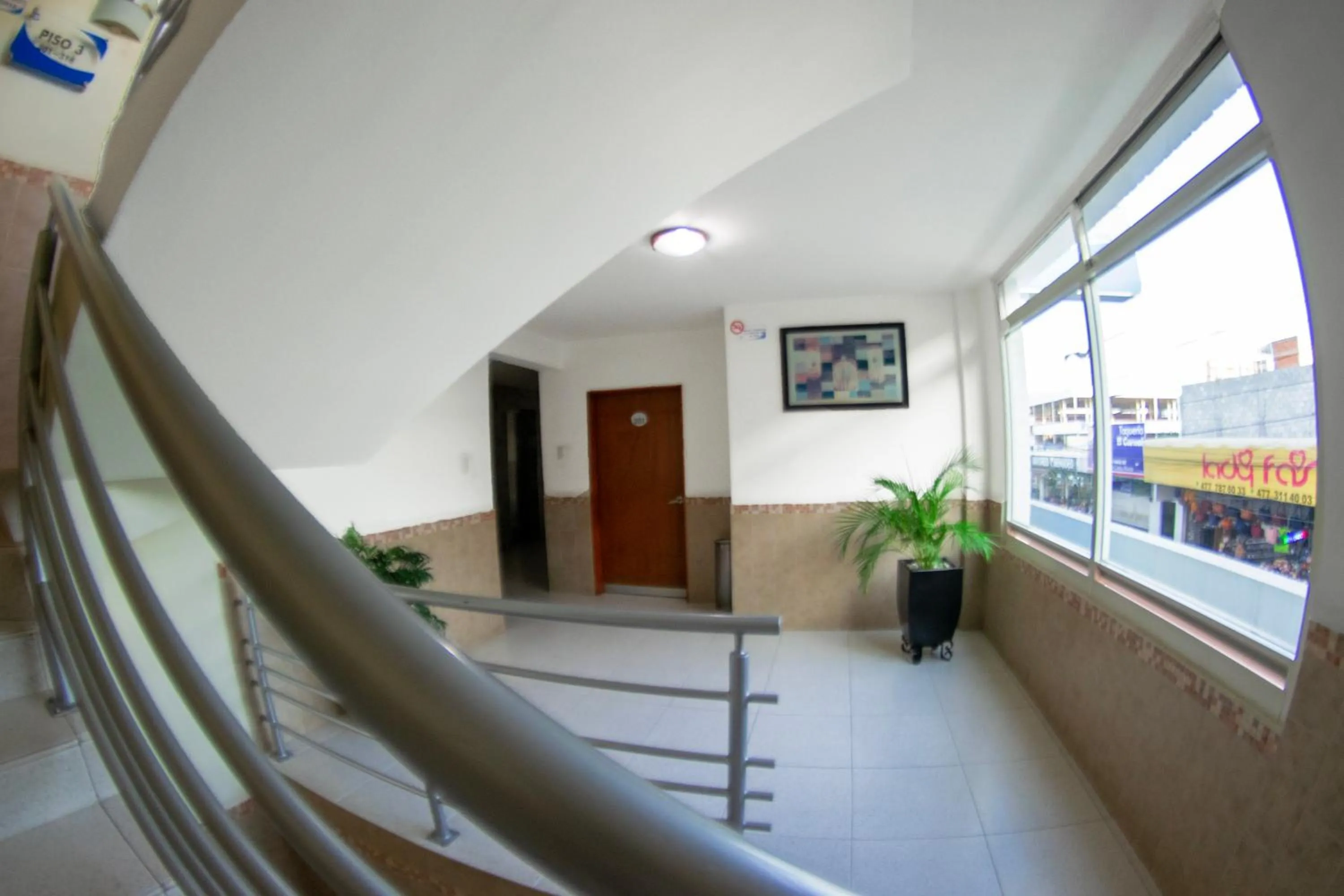 Property building in Hotel Niza Zona Piel