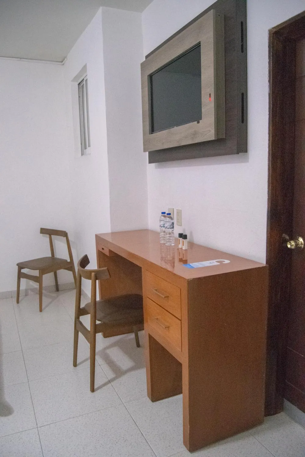 TV and multimedia in Hotel Niza Zona Piel