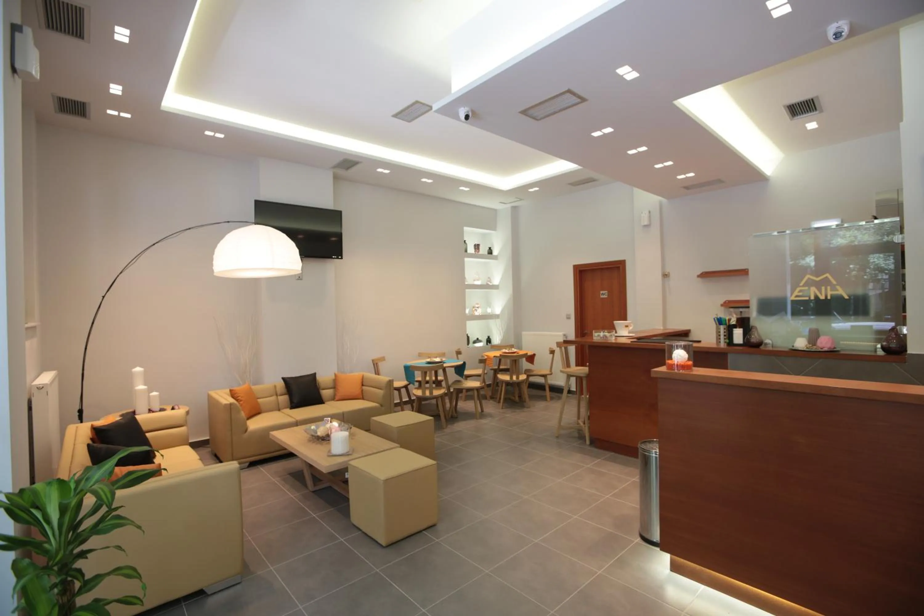 Communal lounge/ TV room in Meni Apartments