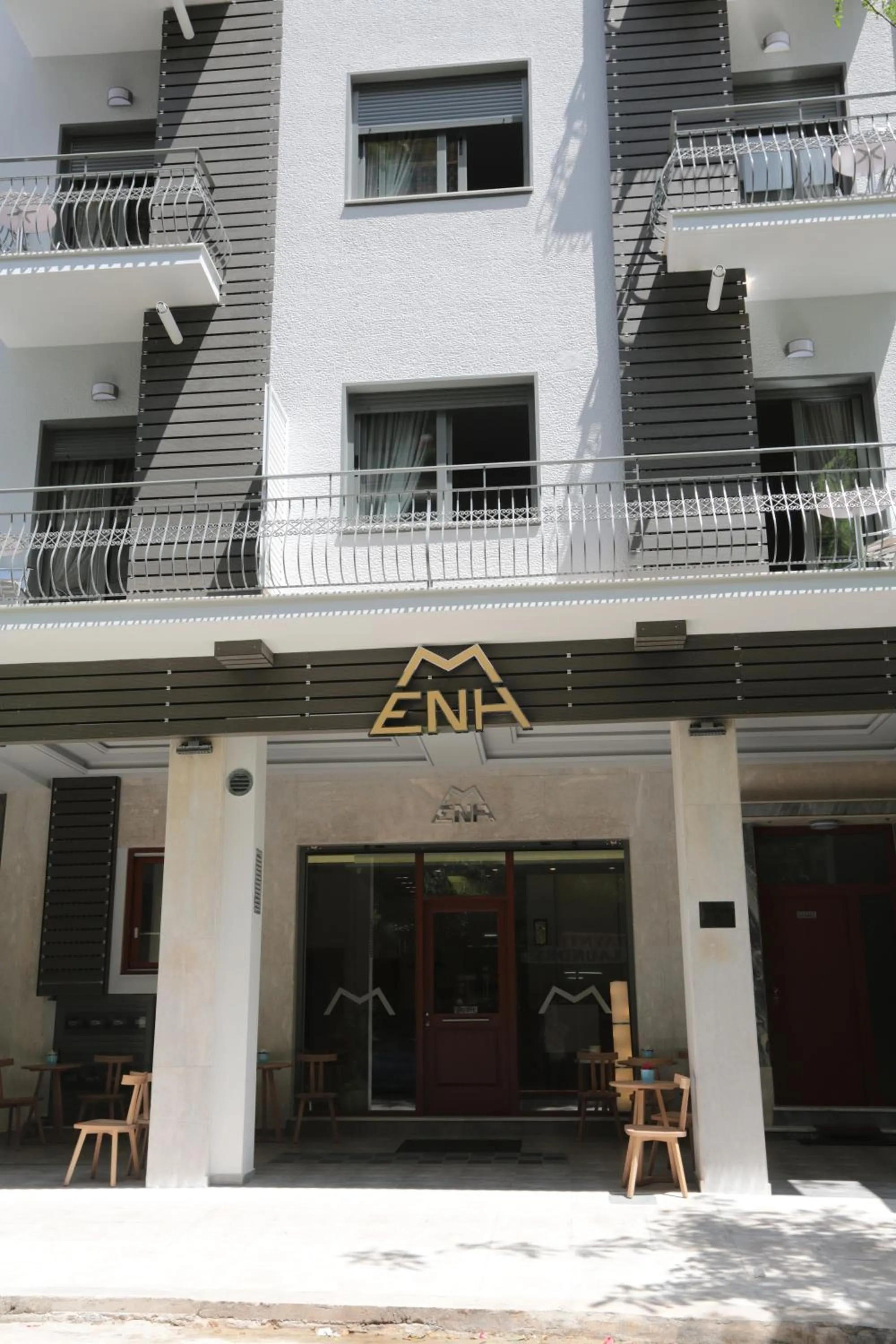 Facade/entrance in Meni Apartments