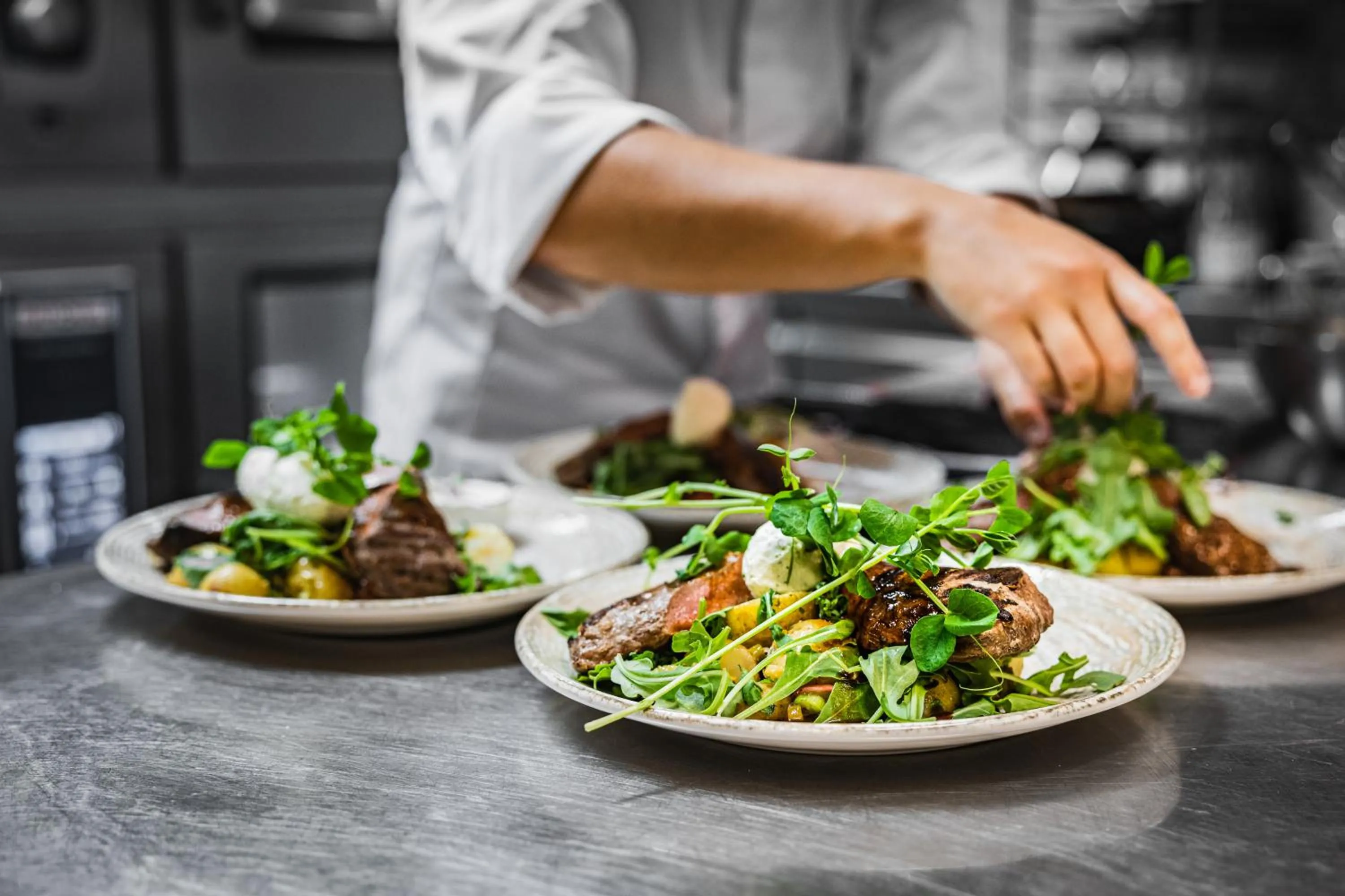 Food and drinks in Hotell Klockargården