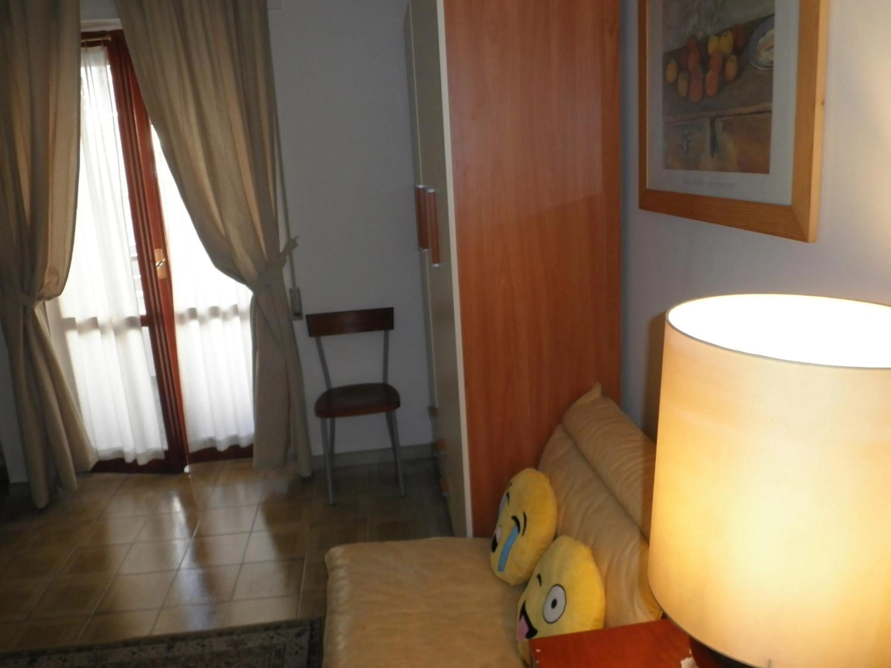 Photo of the whole room in Don Milani