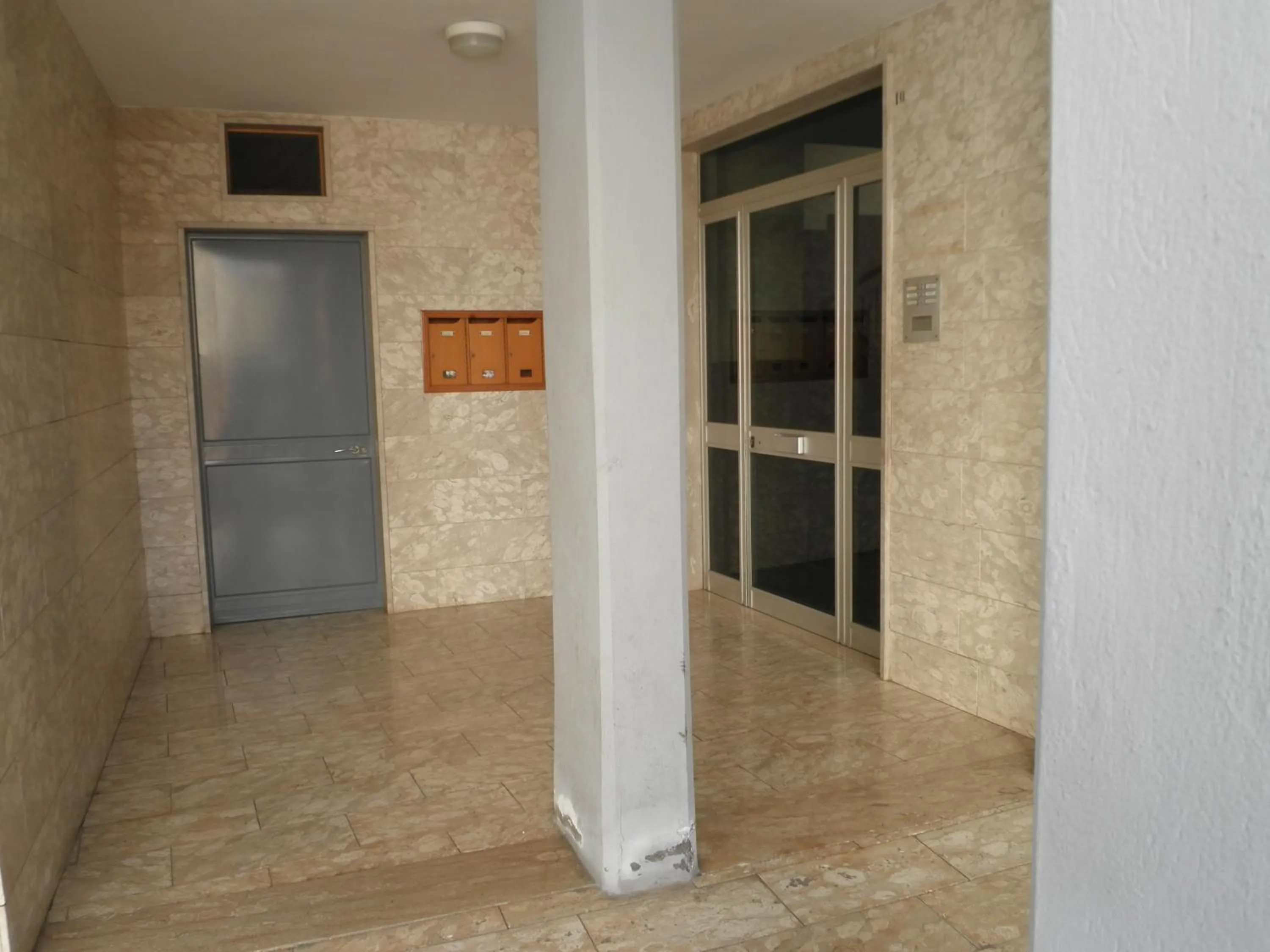 Facade/entrance in Don Milani