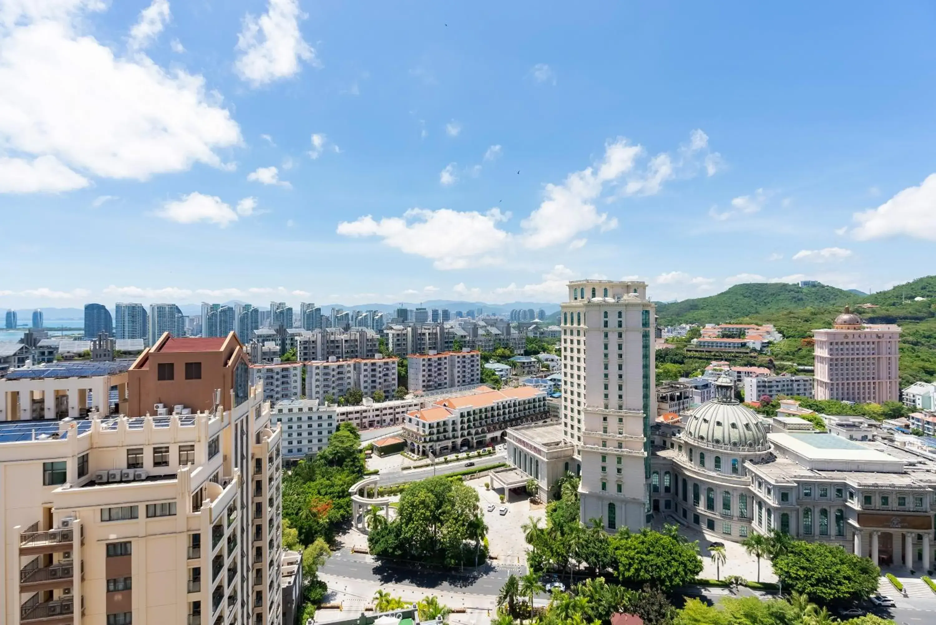 City view in Sanya Yikehai View Apartments City view in Sanya Yikehai View Apartments
