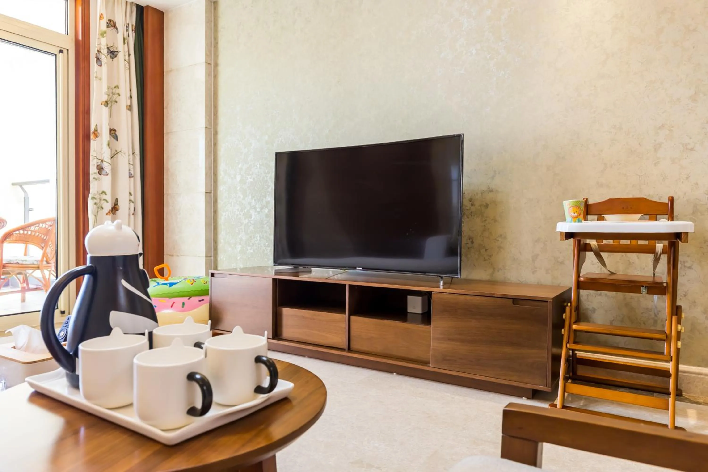 TV and multimedia in Sanya Yikehai View Apartments