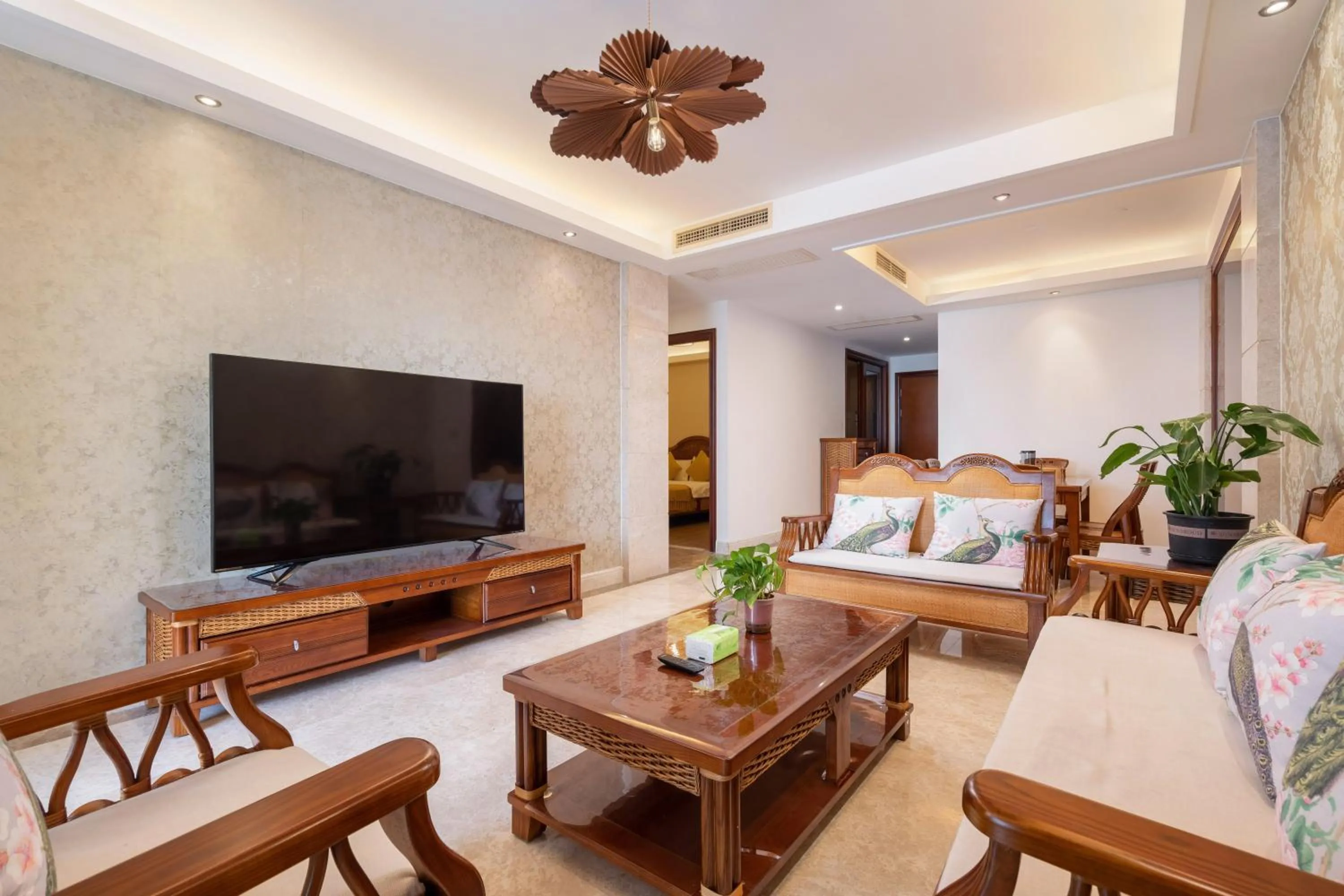 Bed in Sanya Yikehai View Apartments