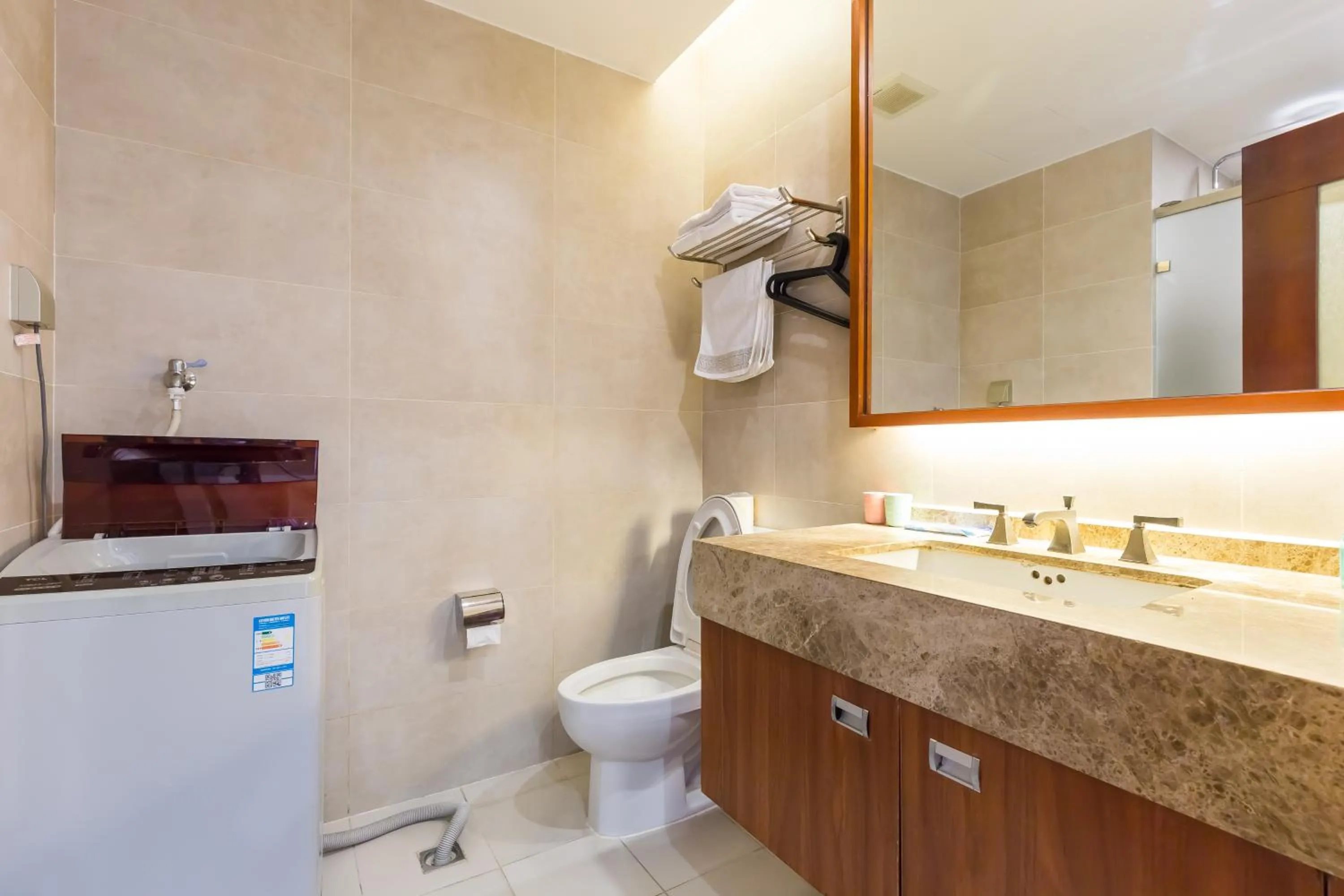 Toilet in Sanya Yikehai View Apartments