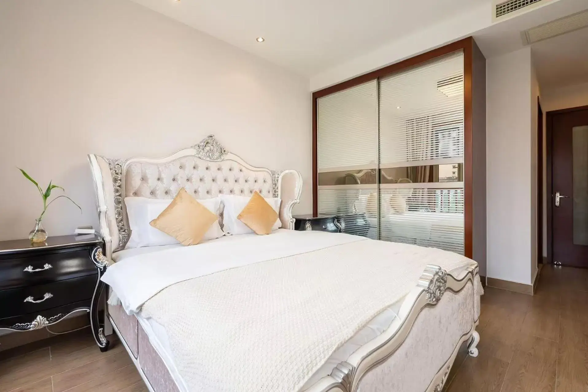 Bed in Sanya Yikehai View Apartments Bed in Sanya Yikehai View Apartments