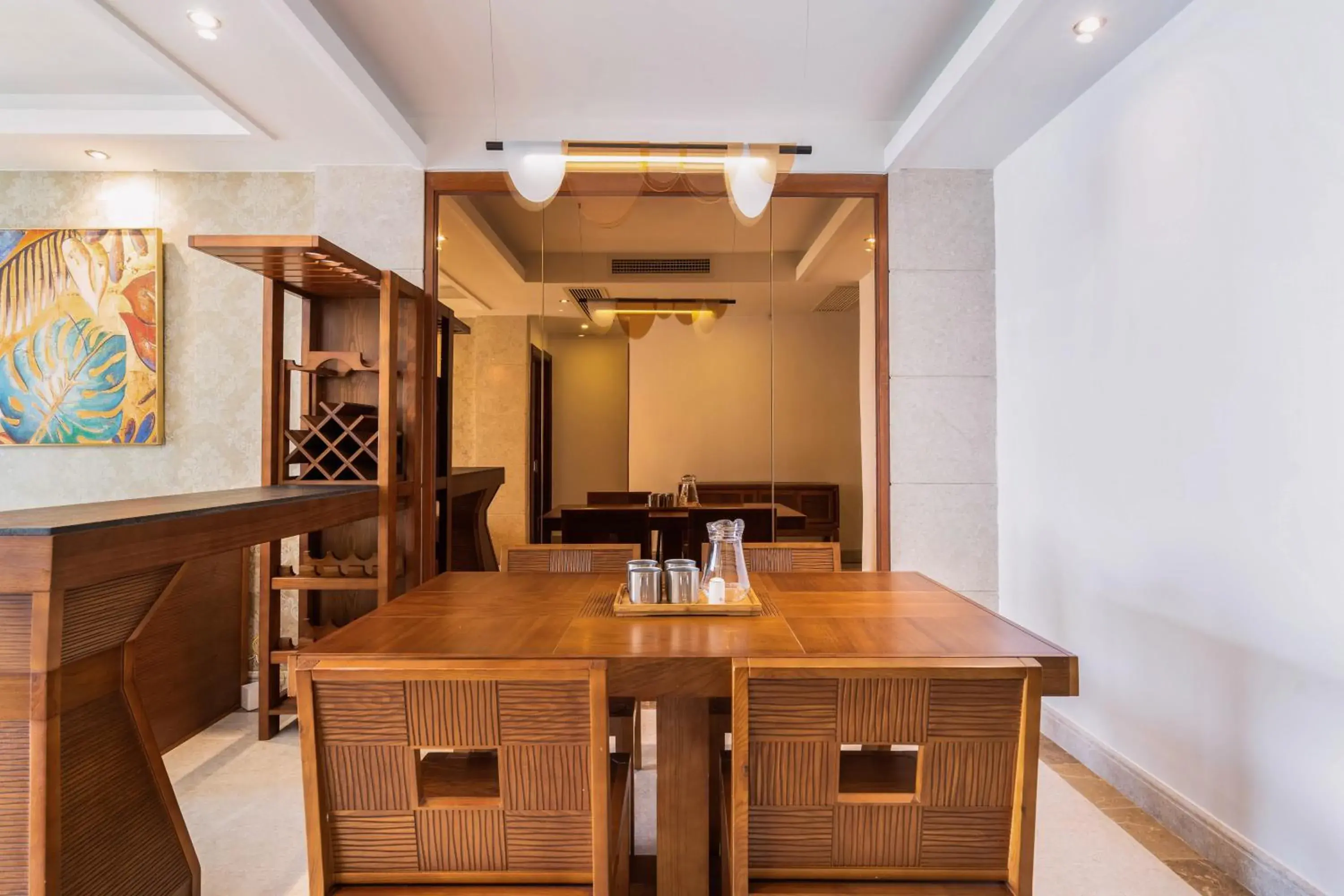 Dining area in Sanya Yikehai View Apartments Dining area in Sanya Yikehai View Apartments