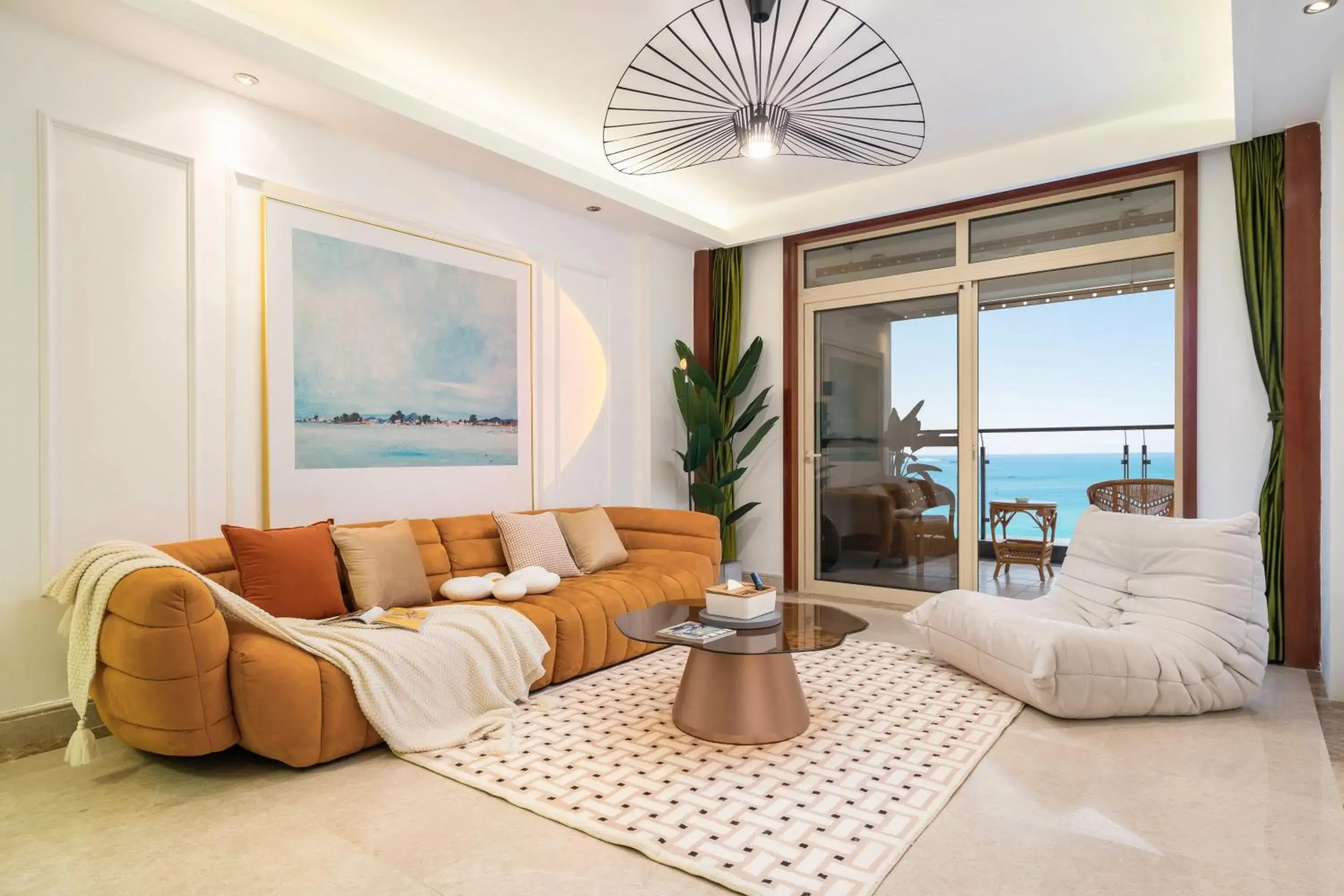 Living room in Sanya Yikehai View Apartments Living room in Sanya Yikehai View Apartments