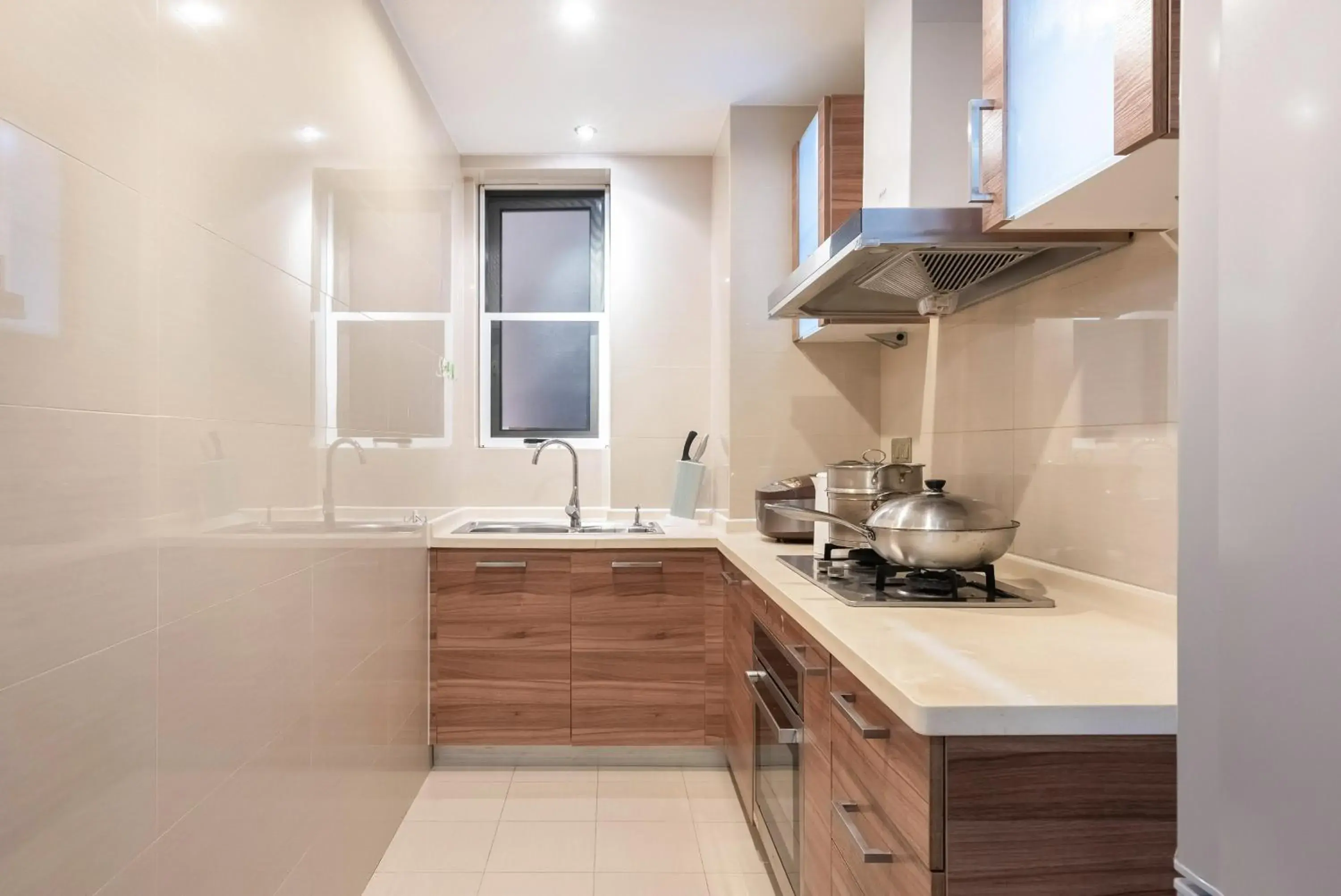 Kitchen or kitchenette in Sanya Yikehai View Apartments Kitchen or kitchenette in Sanya Yikehai View Apartments