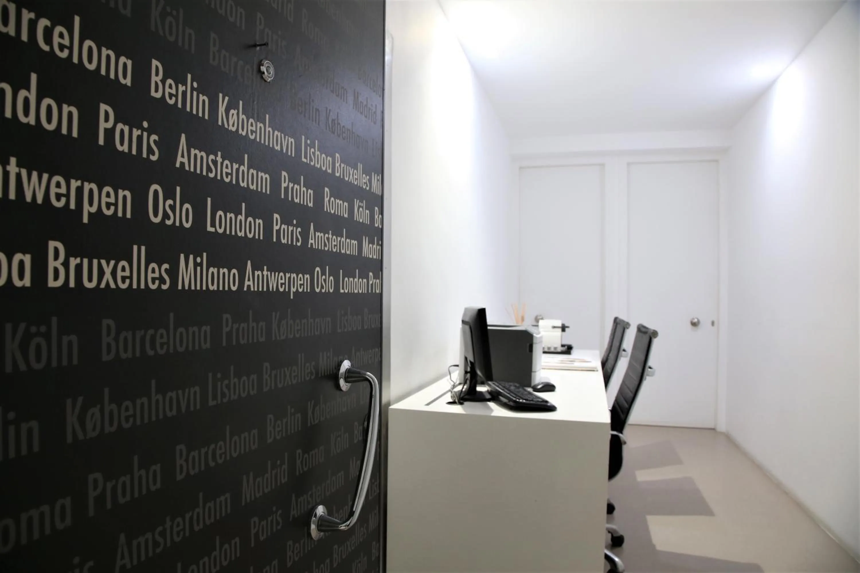 Business facilities in GK Athens by GK Properties